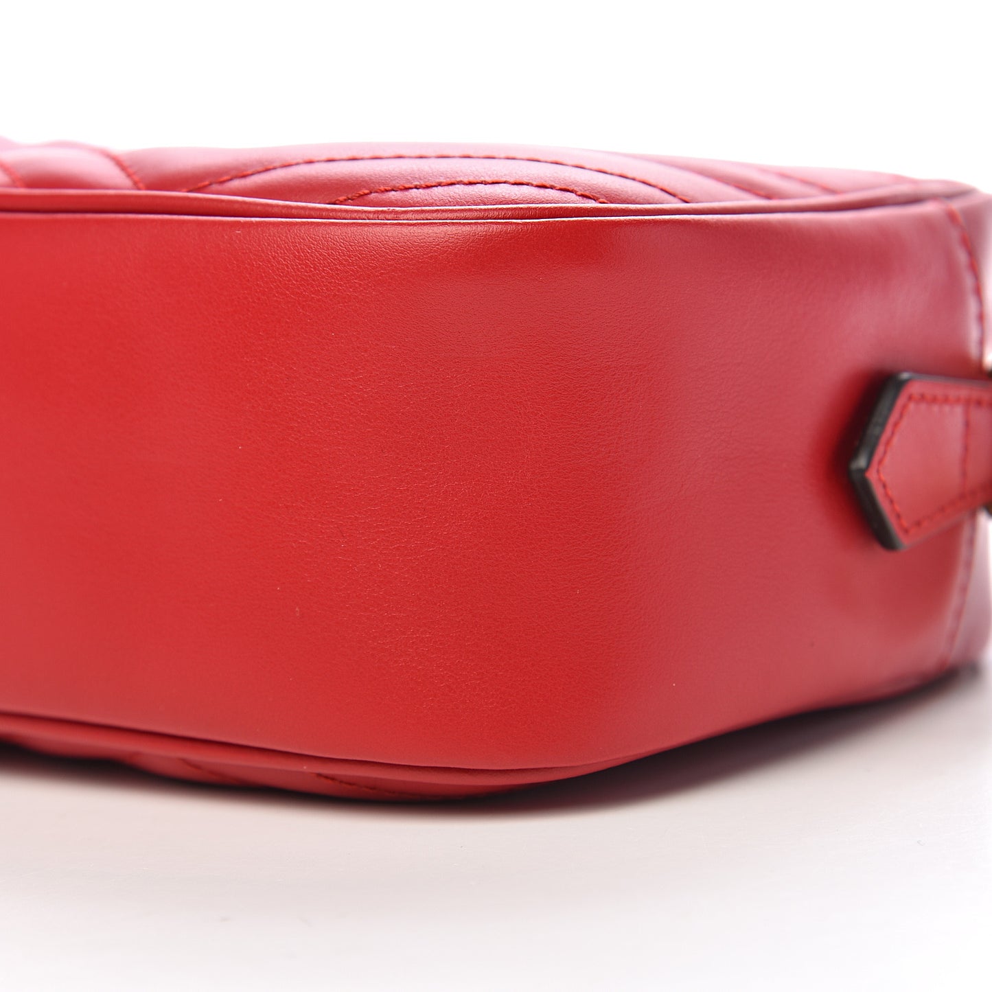 Calfskin Matelasse Small GG Marmont Chain Shoulder Bag Hibiscus Red