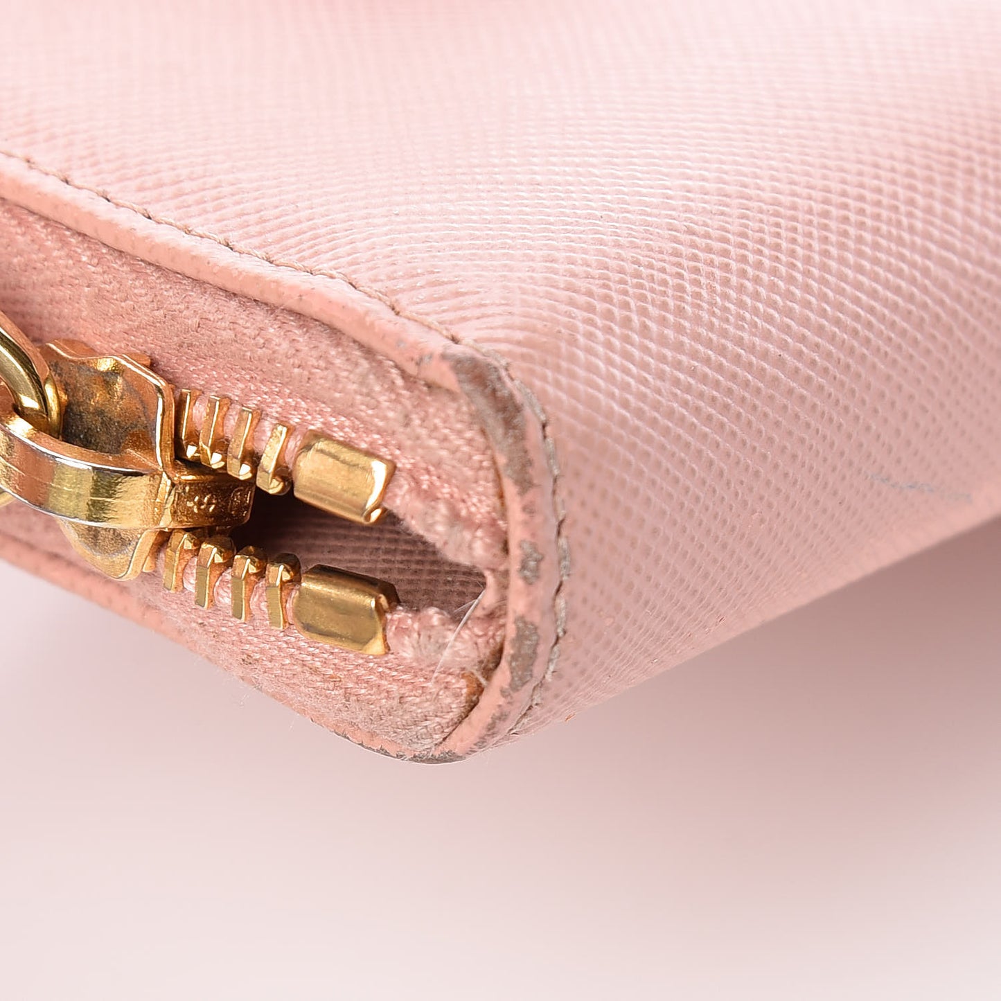 Saffiano Fiocco Bow Zip Around Wallet Orchidea