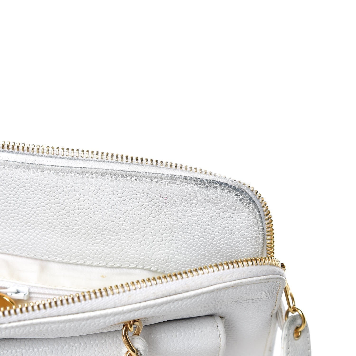 Chanel Caviar CC Shoulder Bag White 10 of 24