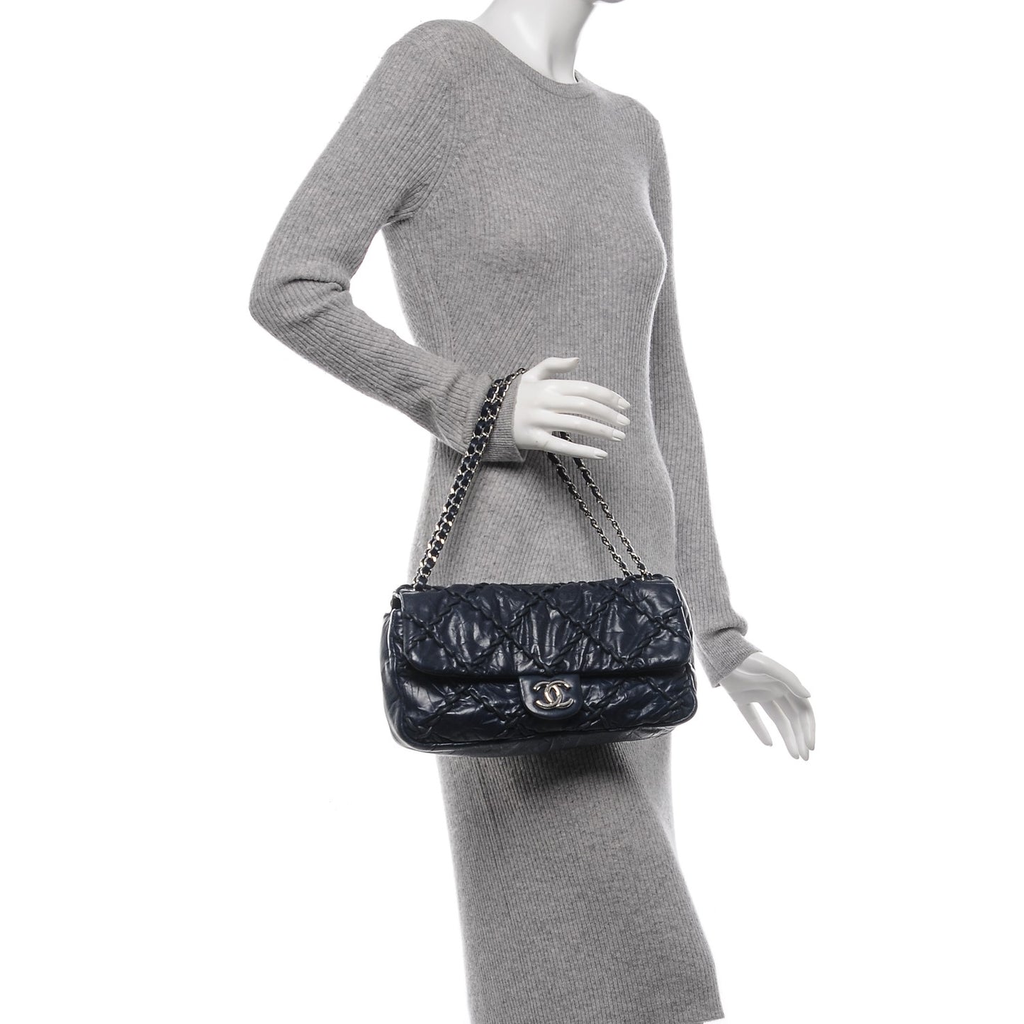 Calfskin Medium Ultra Stitch Flap Navy