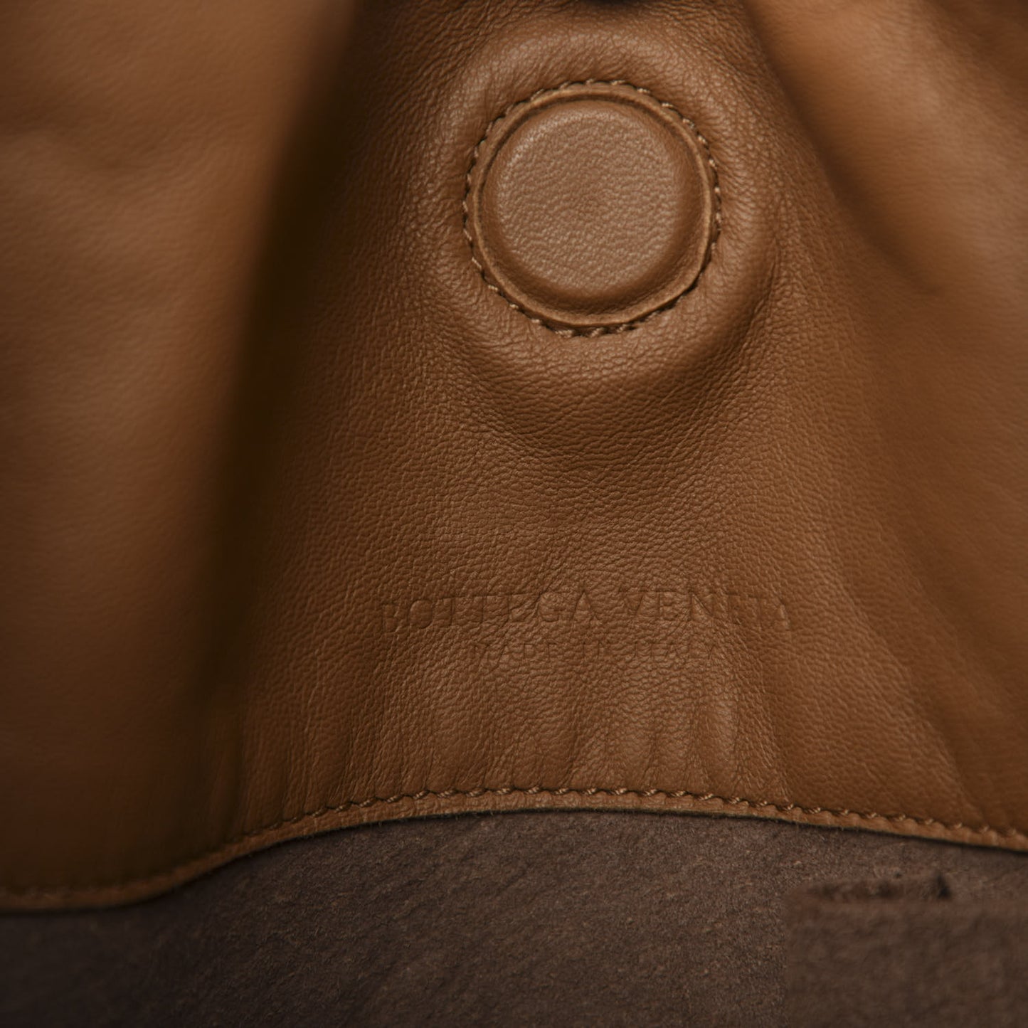 Nappa Intrecciato Medium Campana Hobo Noce