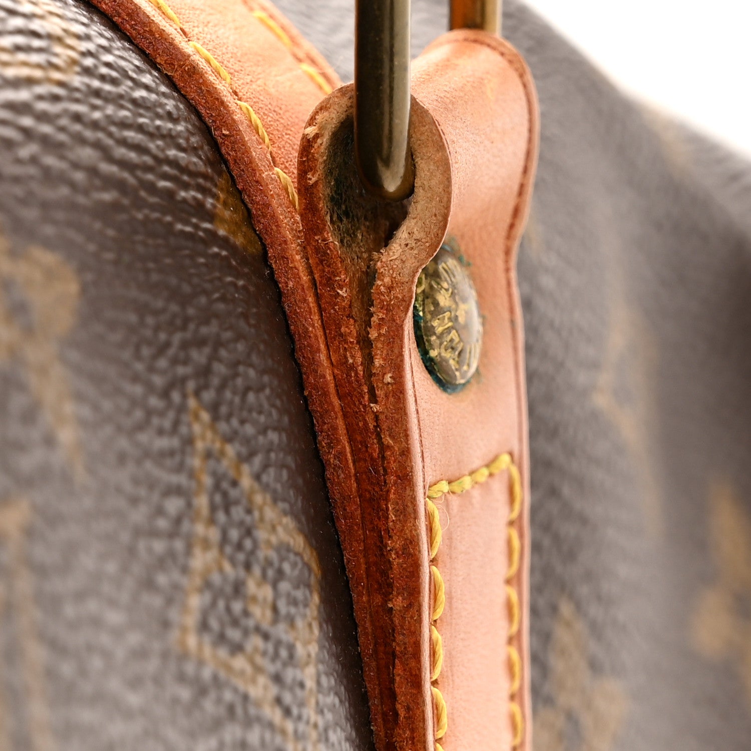 Louis Vuitton Monogram Sac Souple 35 12 of 15