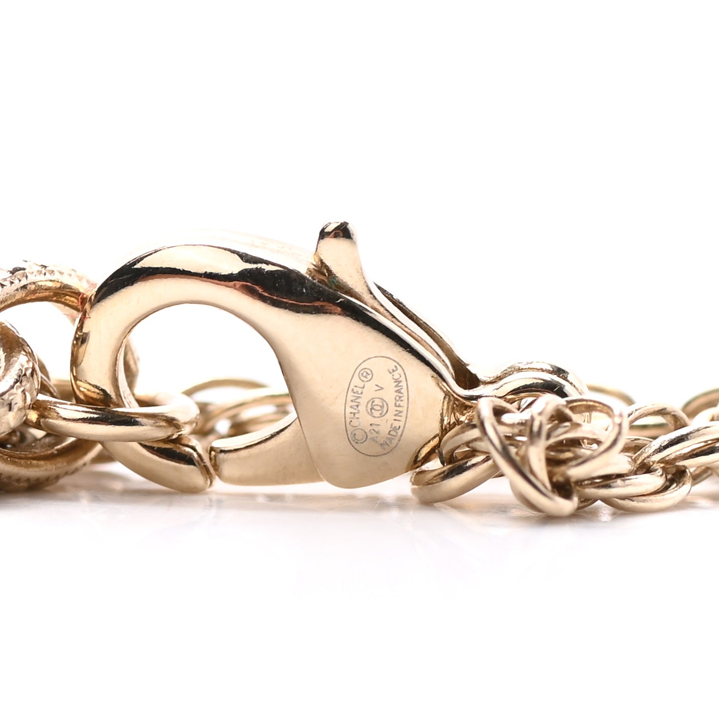 Pearl CC Round Pendant Necklace Gold