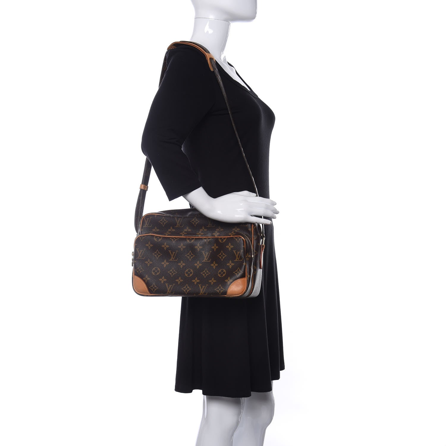 Louis Vuitton Monogram Nil 28 2 of 13