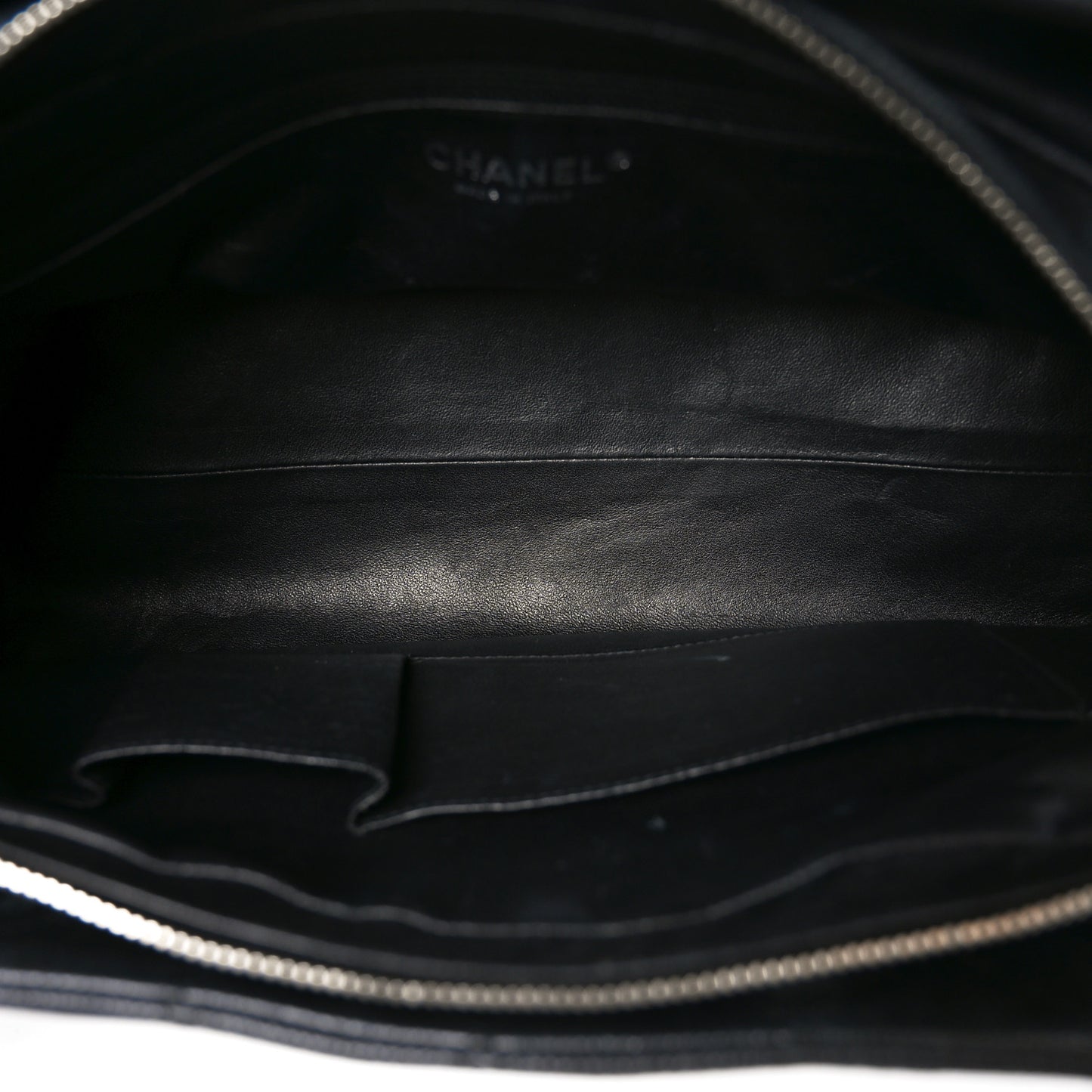 Caviar Quilted Bijoux Chain Shopping Tote Black