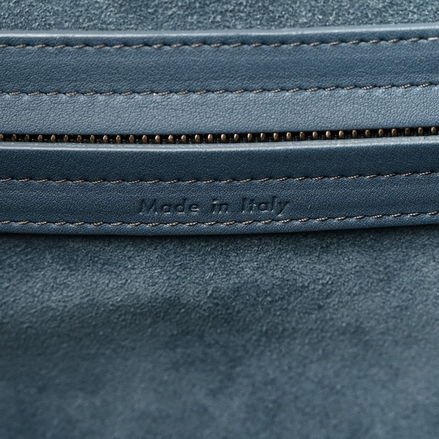 Supple Calfskin Medium Phantom Luggage Blue