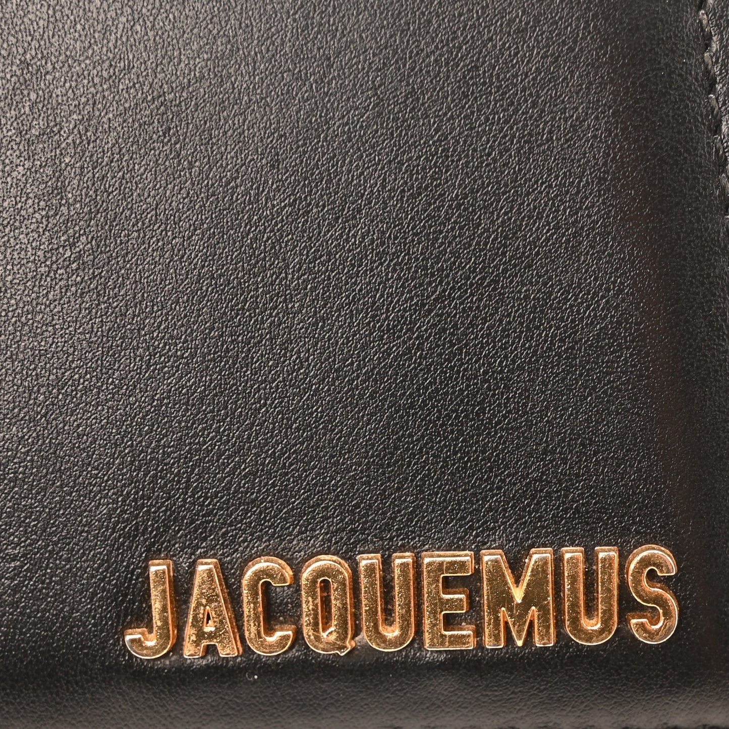Smooth Calfskin Le Chiquito Noeud Black