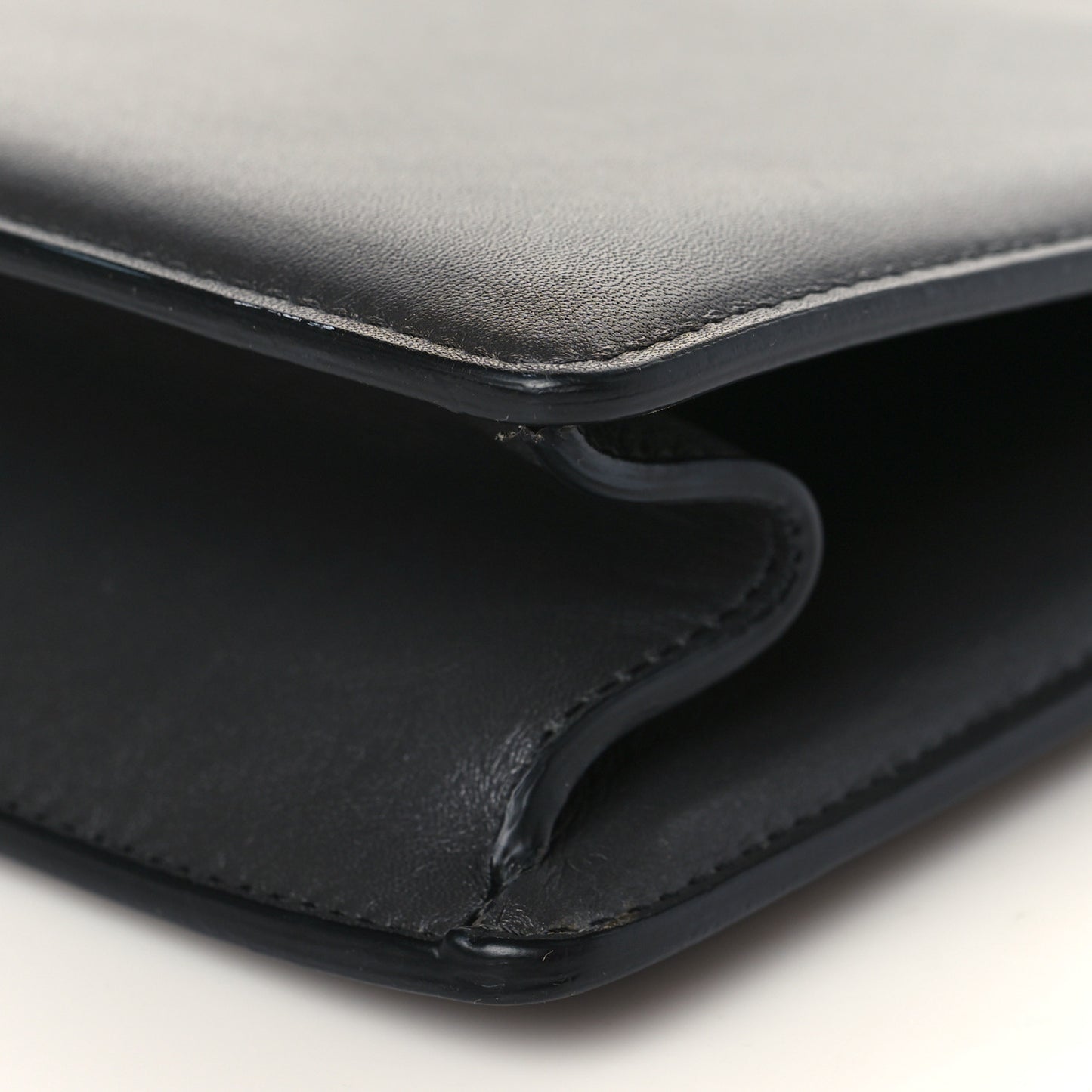 Smooth Calfskin Medium Clasp Bag Grey