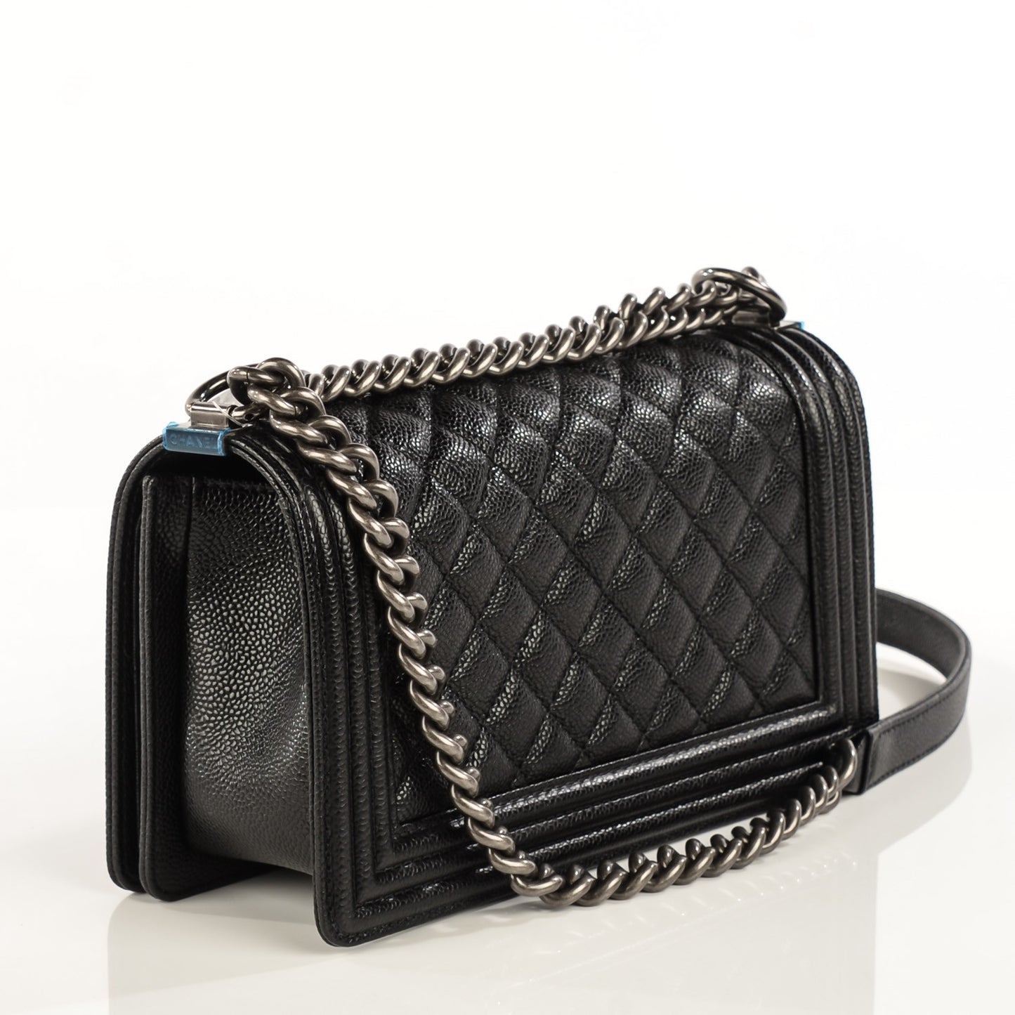 Caviar Quilted Medium Boy Flap Black