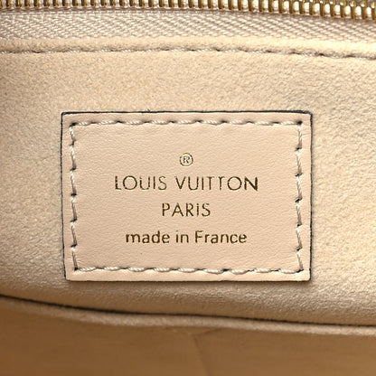Louis Vuitton Empreinte Monogram Giant Onthego MM Creme 6 of 10