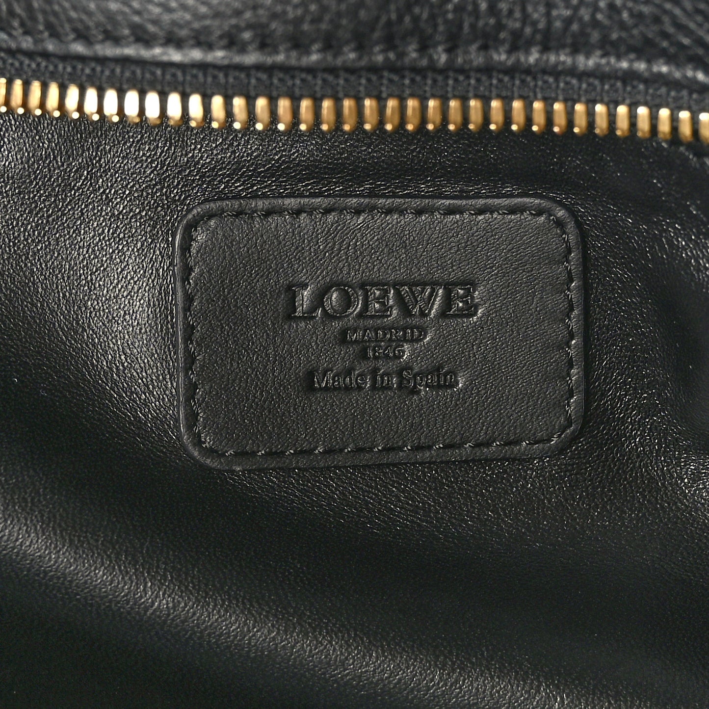 Calfskin Amazona 35 Ivory Black