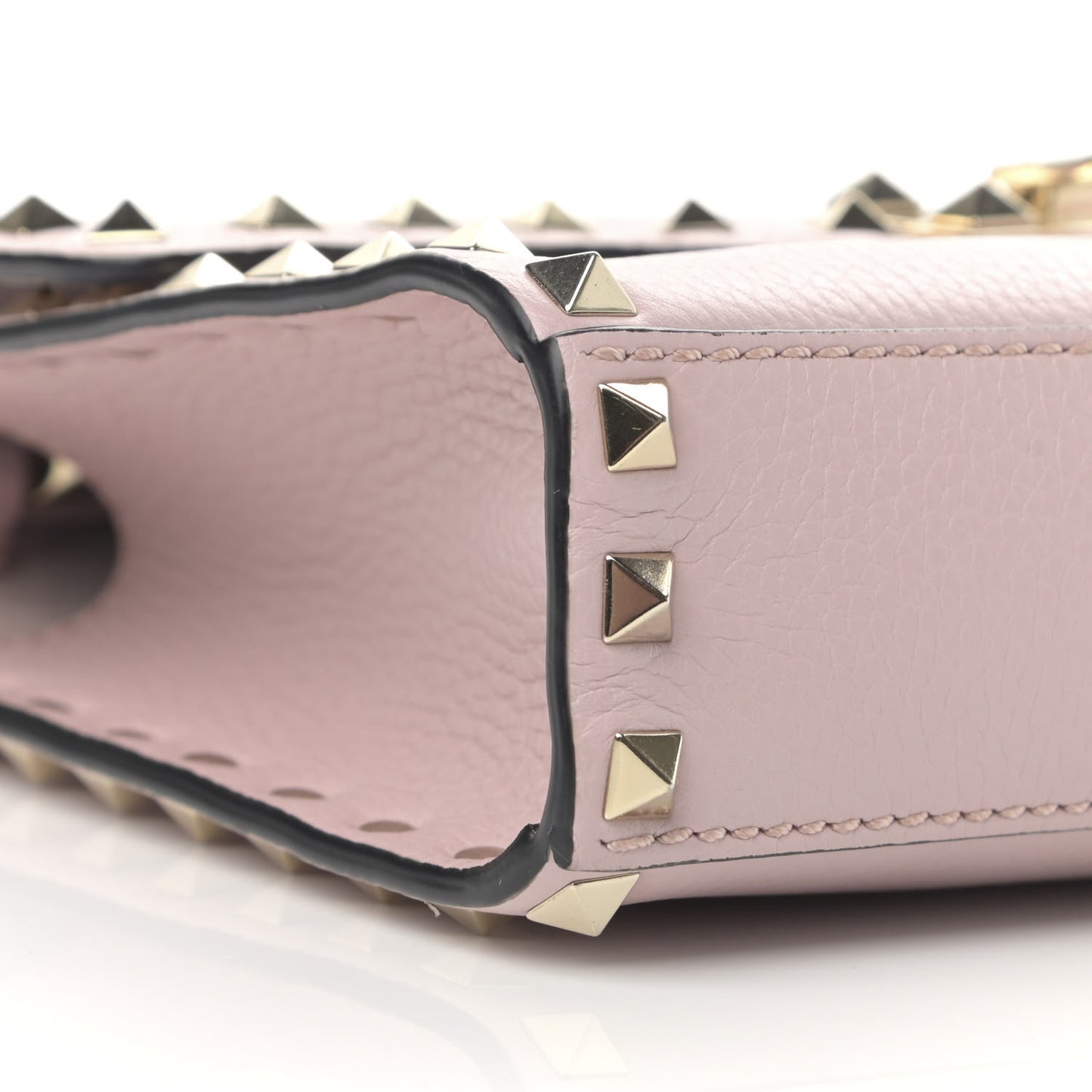 Pebbled Calfskin Medium Rockstud Flip Lock Crossbody Bag Loto