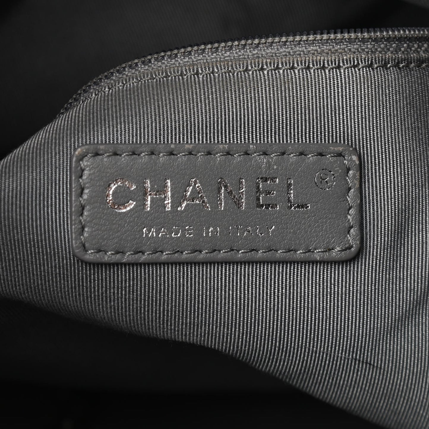 Caviar Quilted Medium Elastic Shopping Tote Black