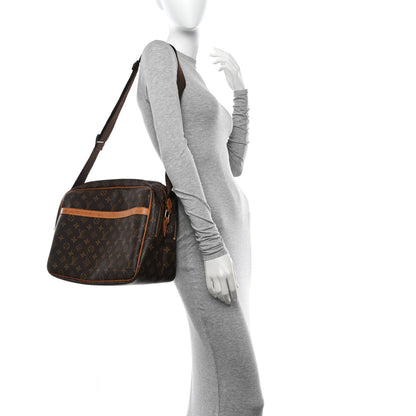 Louis Vuitton Monogram Reporter GM 2 of 17