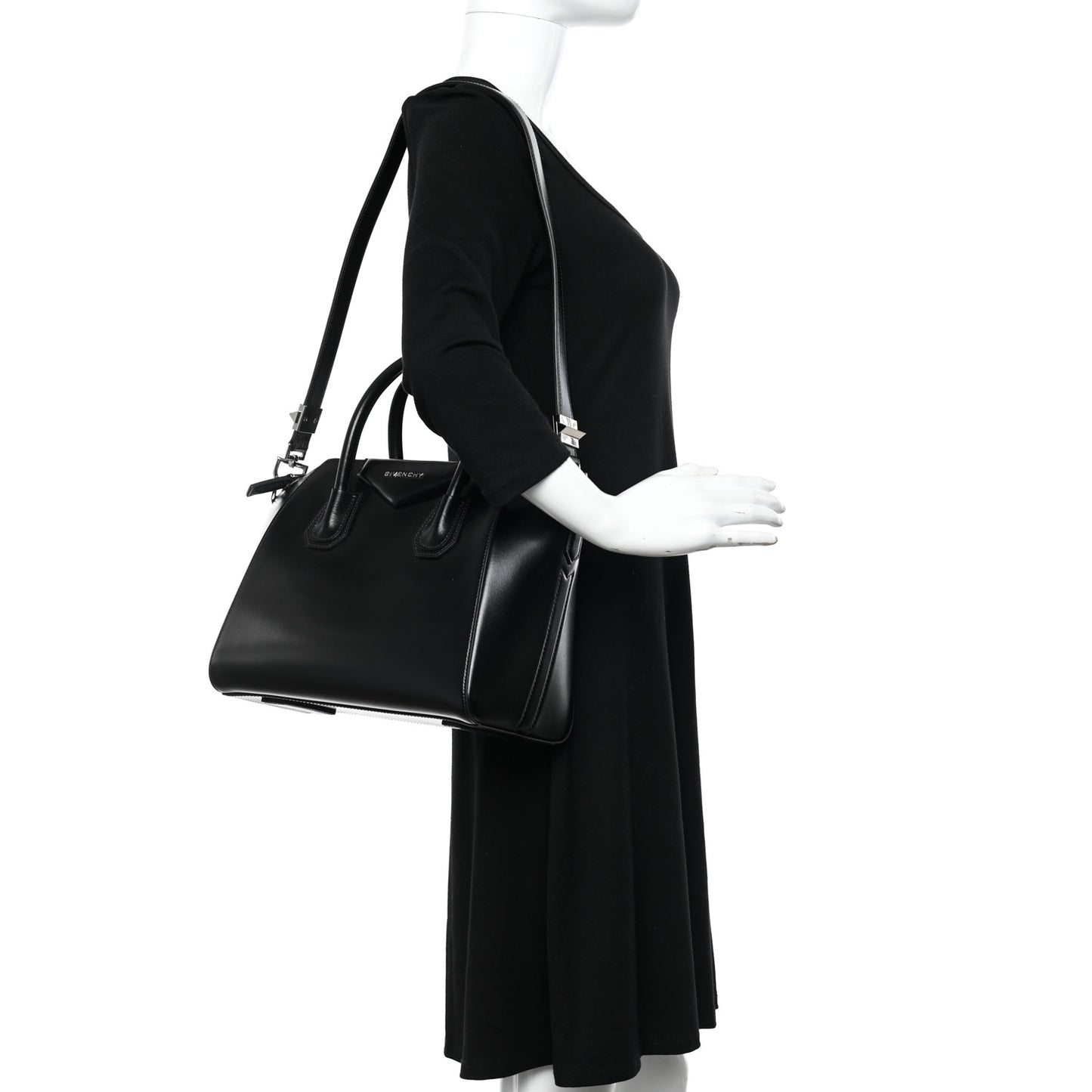 Shiny Lord Calfskin Small Antigona Black