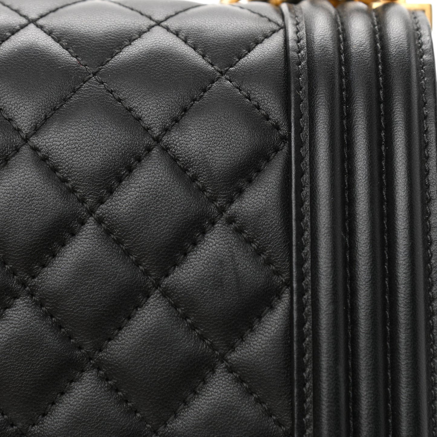 Lambskin Quilted Medium Boy Flap Black