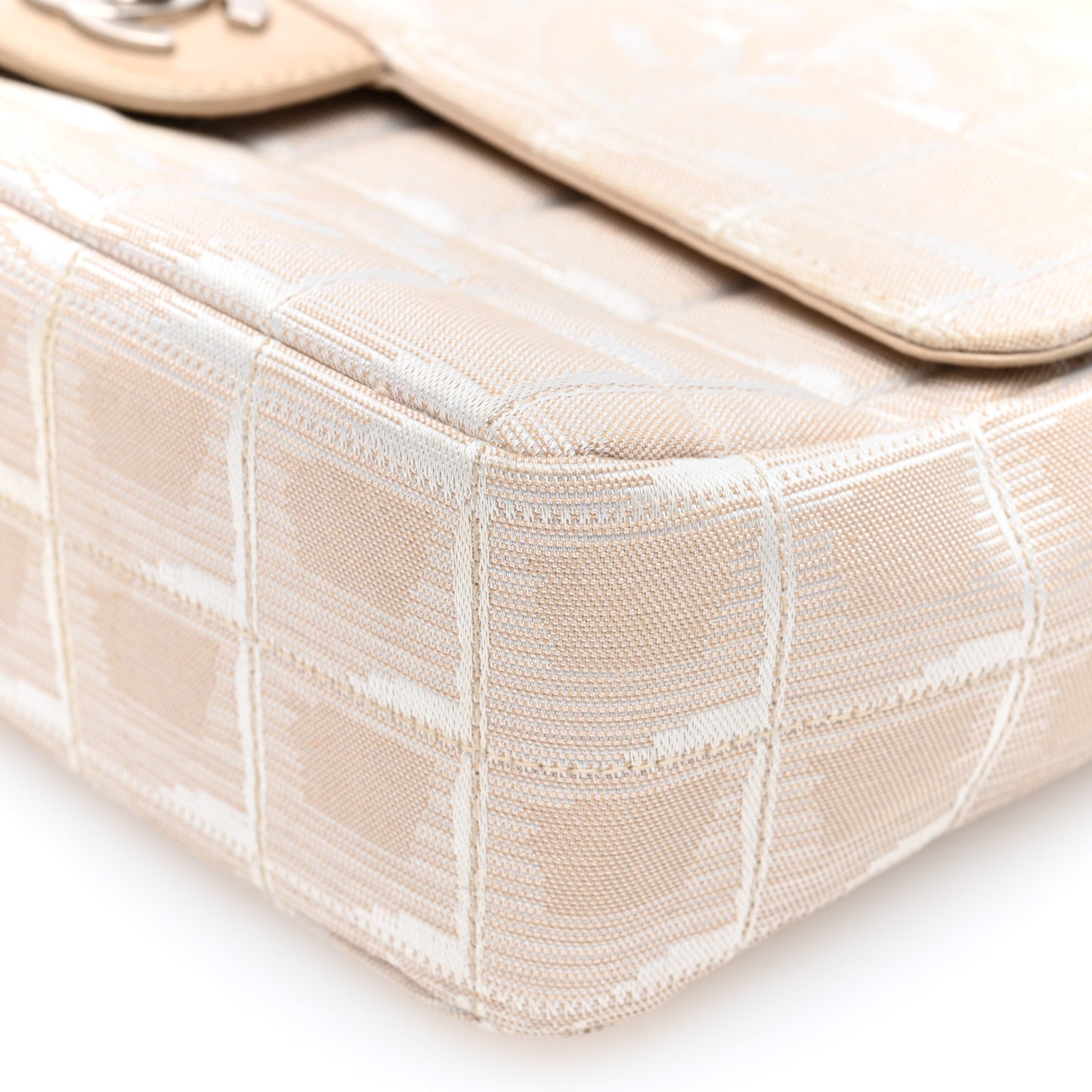 Nylon Medium Travel Flap Light Beige