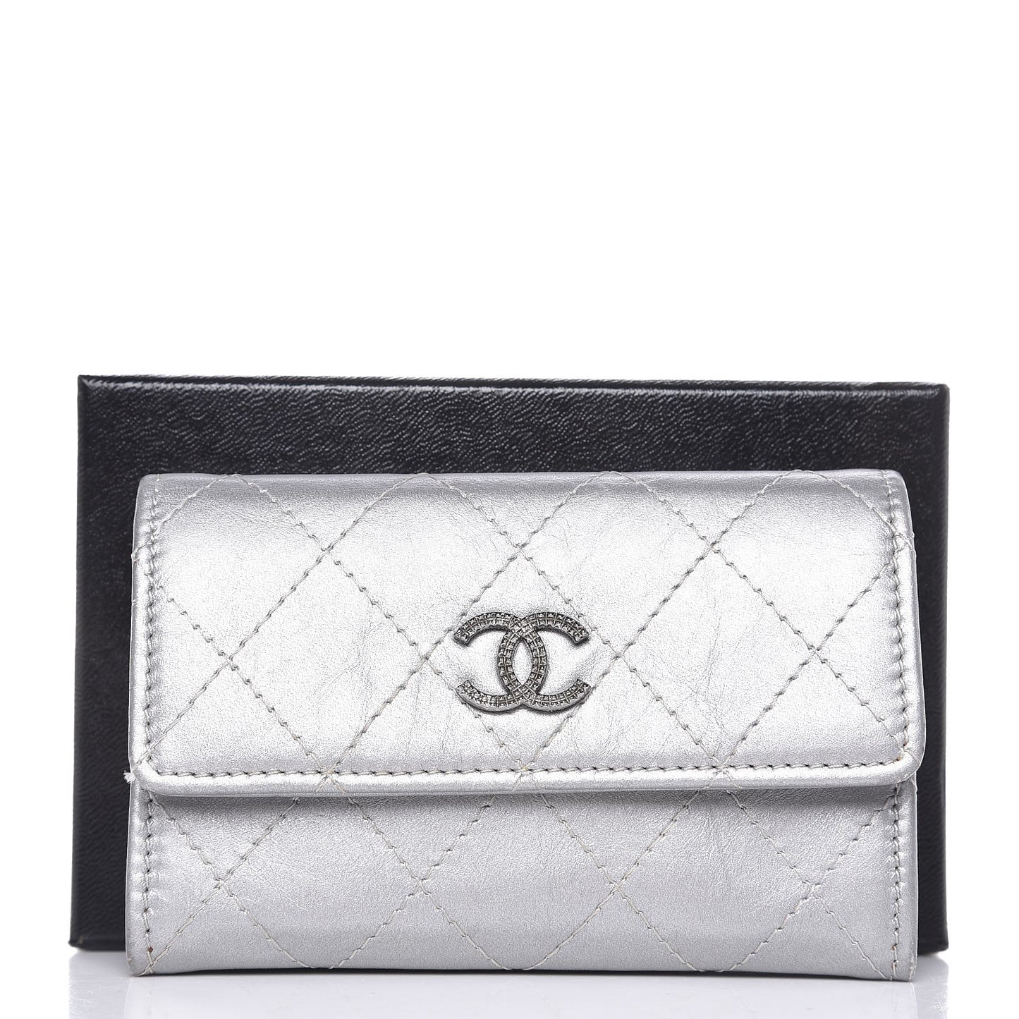 Metallic Calfskin Quilted Palette Card Holder Silver