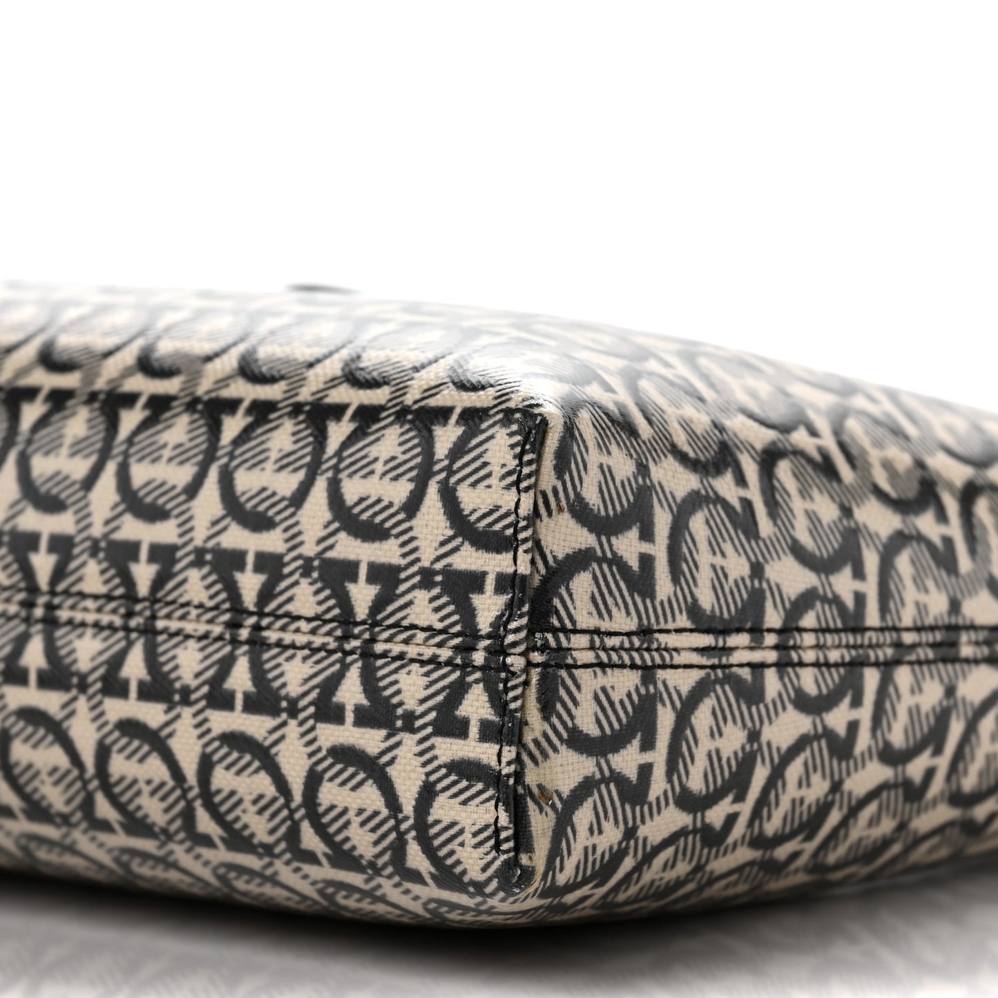 Jacquard Trifolio Shoulder Bag Beige Black
