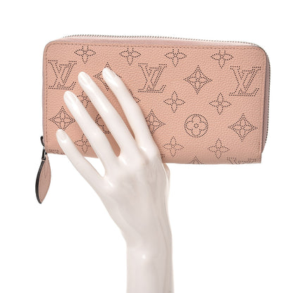 Louis Vuitton Mahina Zippy Wallet Magnolia 2 of 7