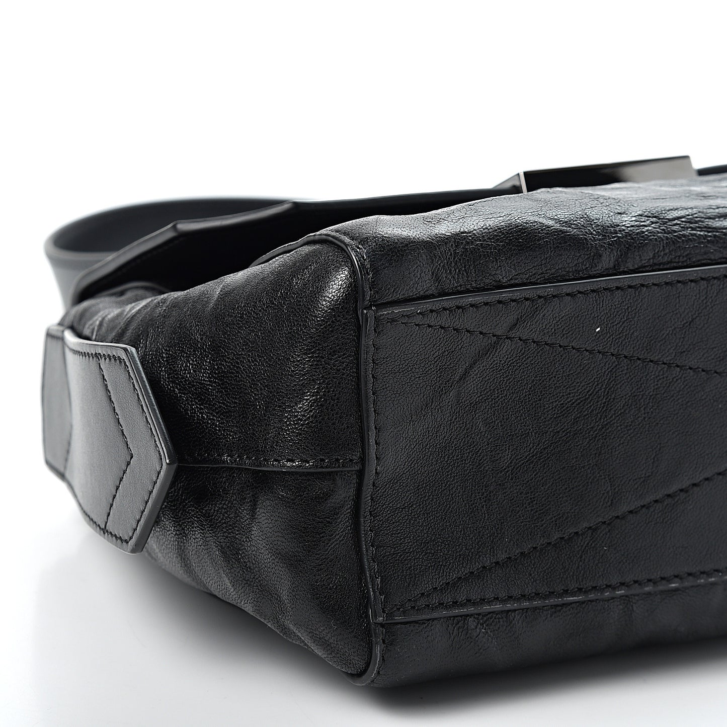 Crinkled Patent Calfskin Small ID Flap Black