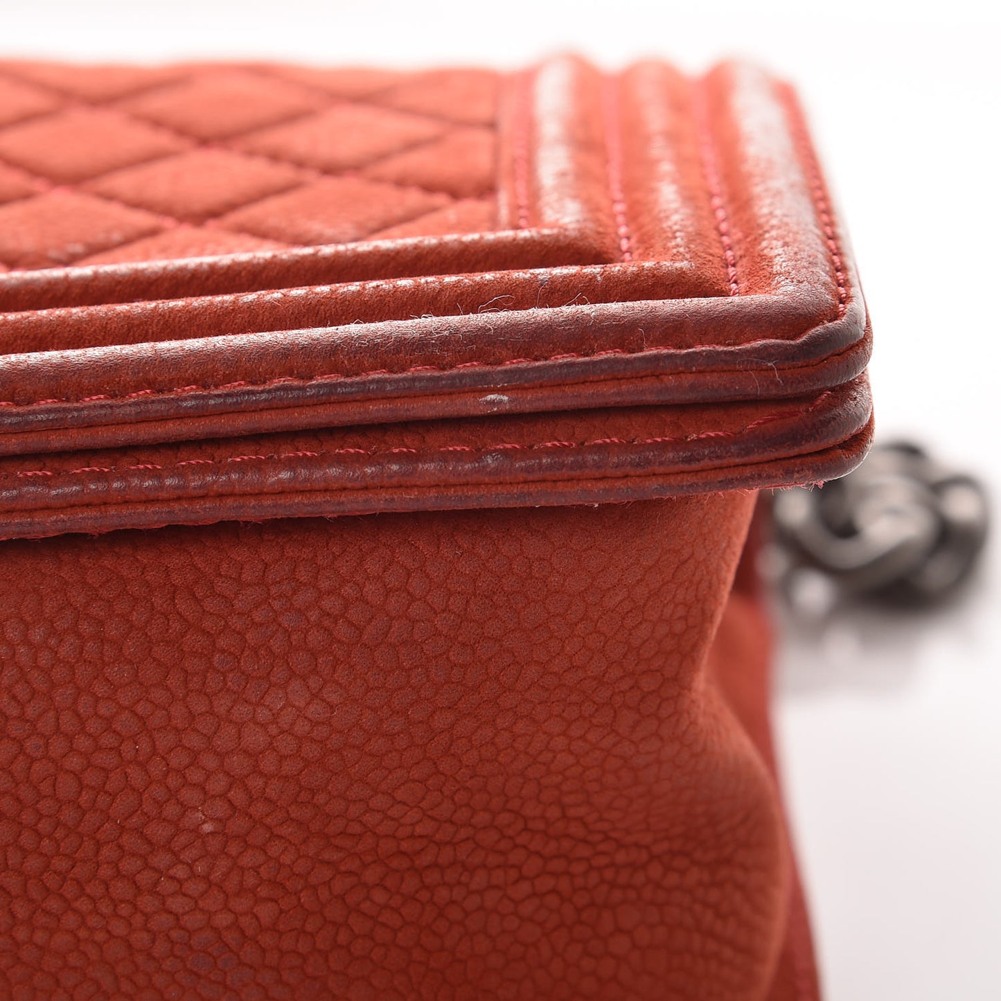 Iridescent Caviar Quilted Medium Boy Flap Red