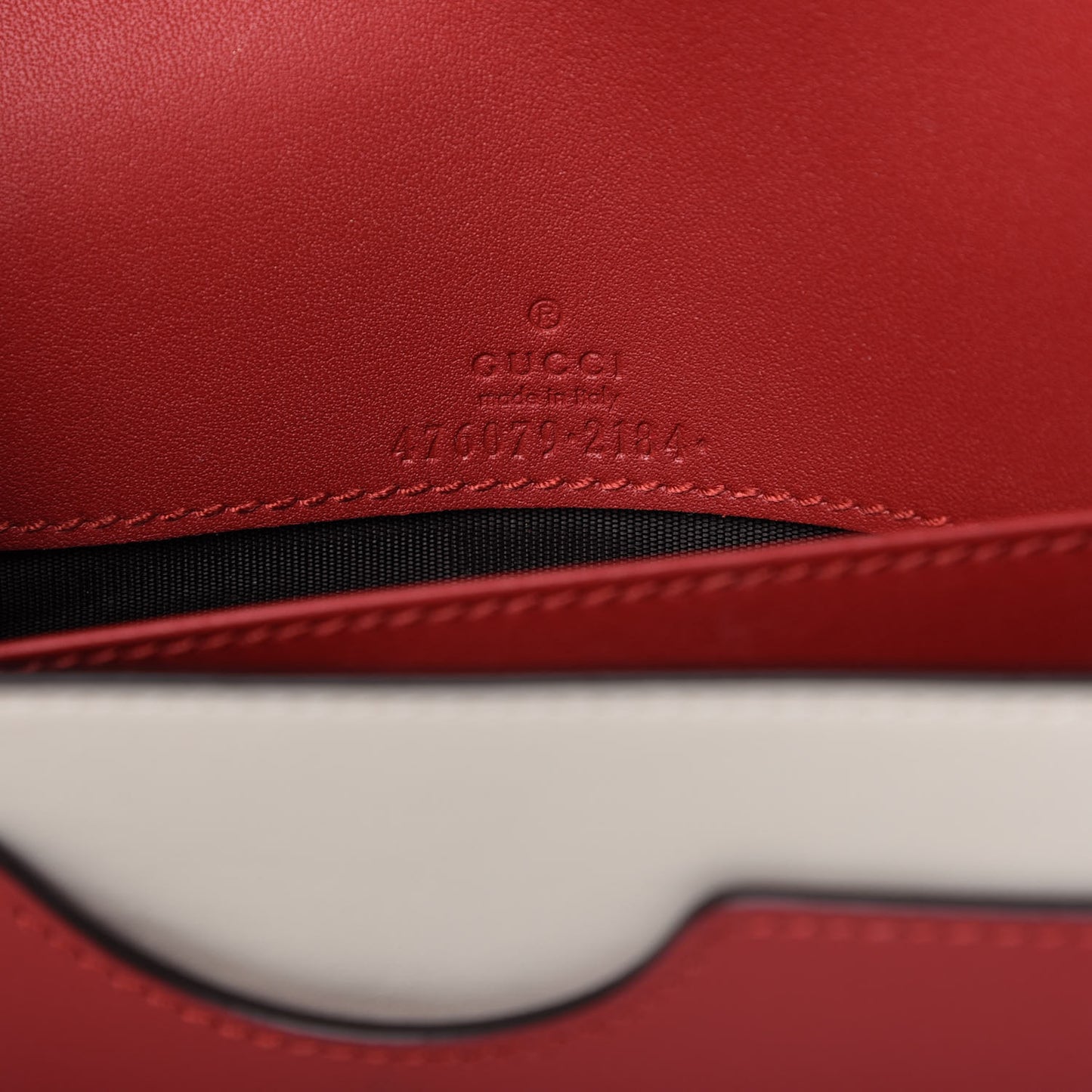 Calfskin Queen Margaret Chain Wallet Blue Agata Hibiscus Red Mystic White