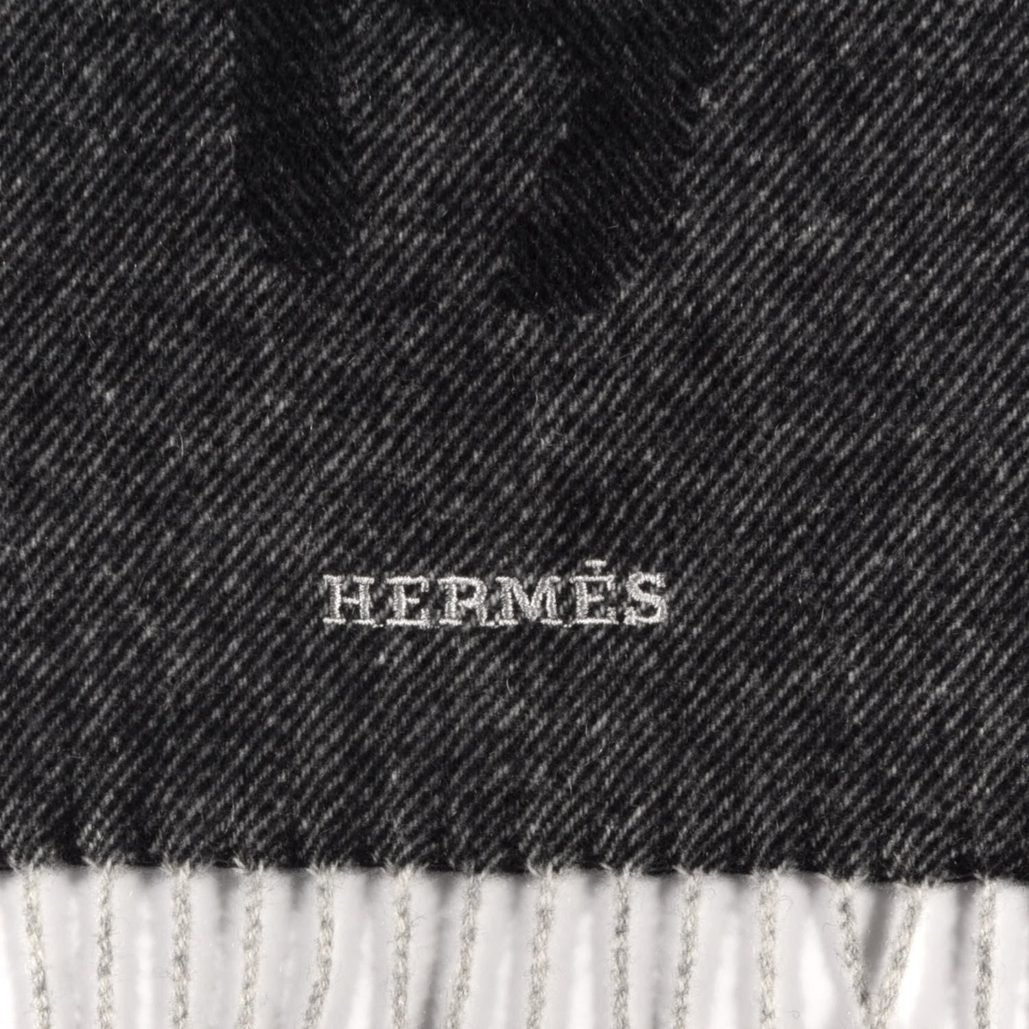 Hermes Cashmere Crazy Chain Muffler Anthracite Flanelle 3 of 4