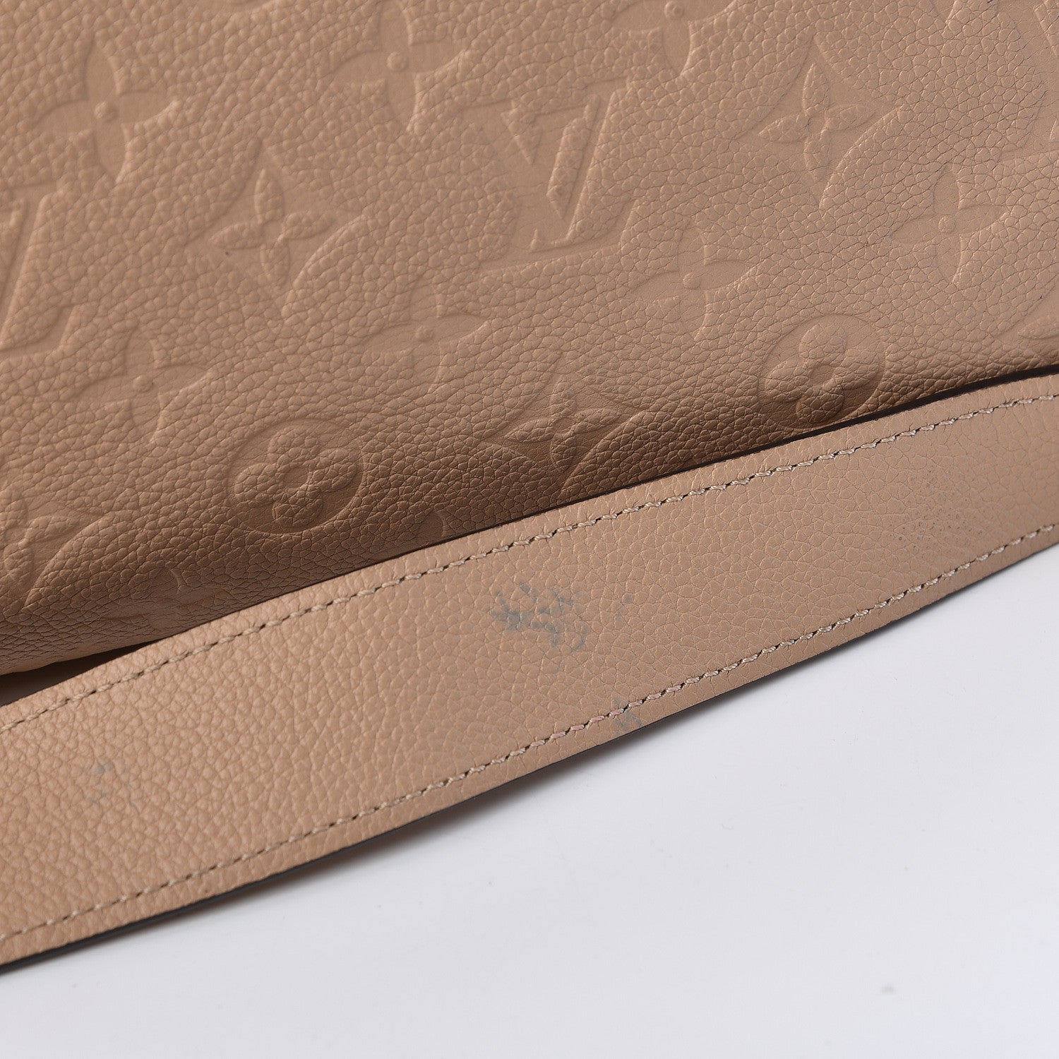 Louis Vuitton Empreinte Boetie Dune 11 of 12
