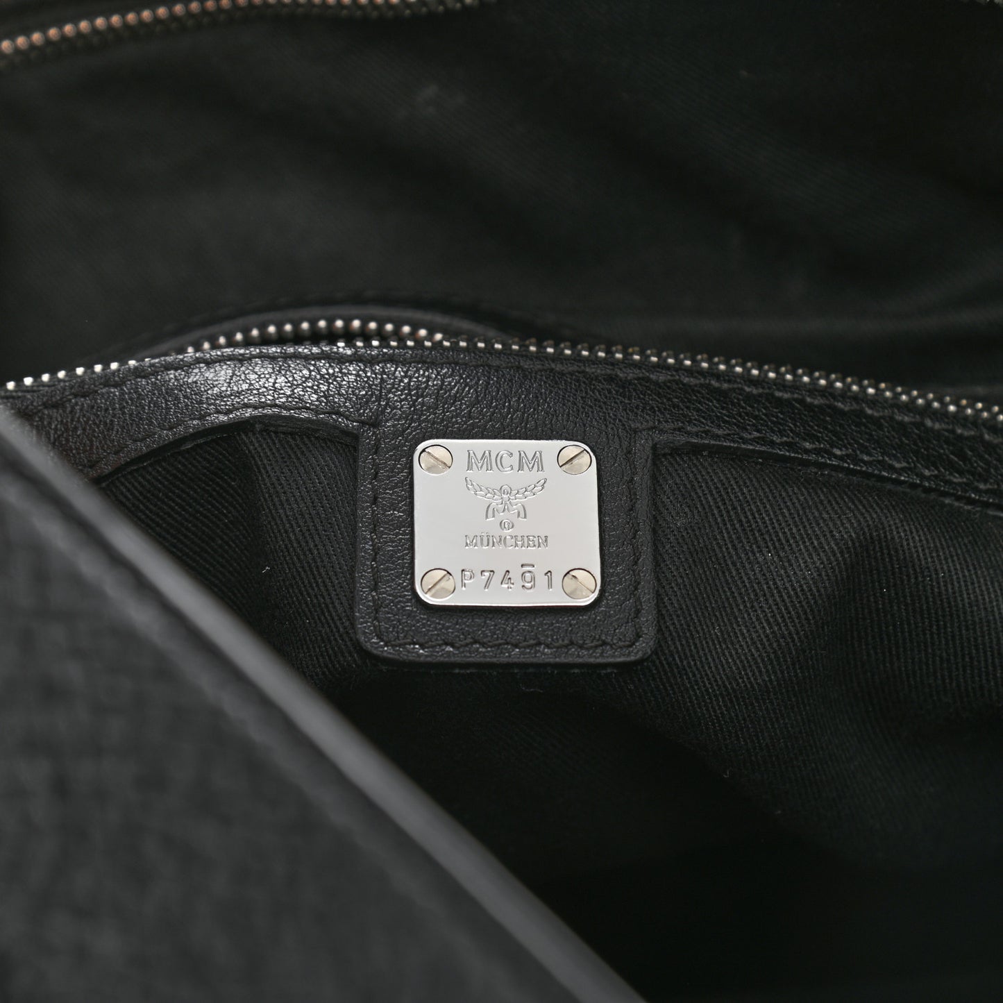 Calfskin Ottomar Large Klara Hobo Black