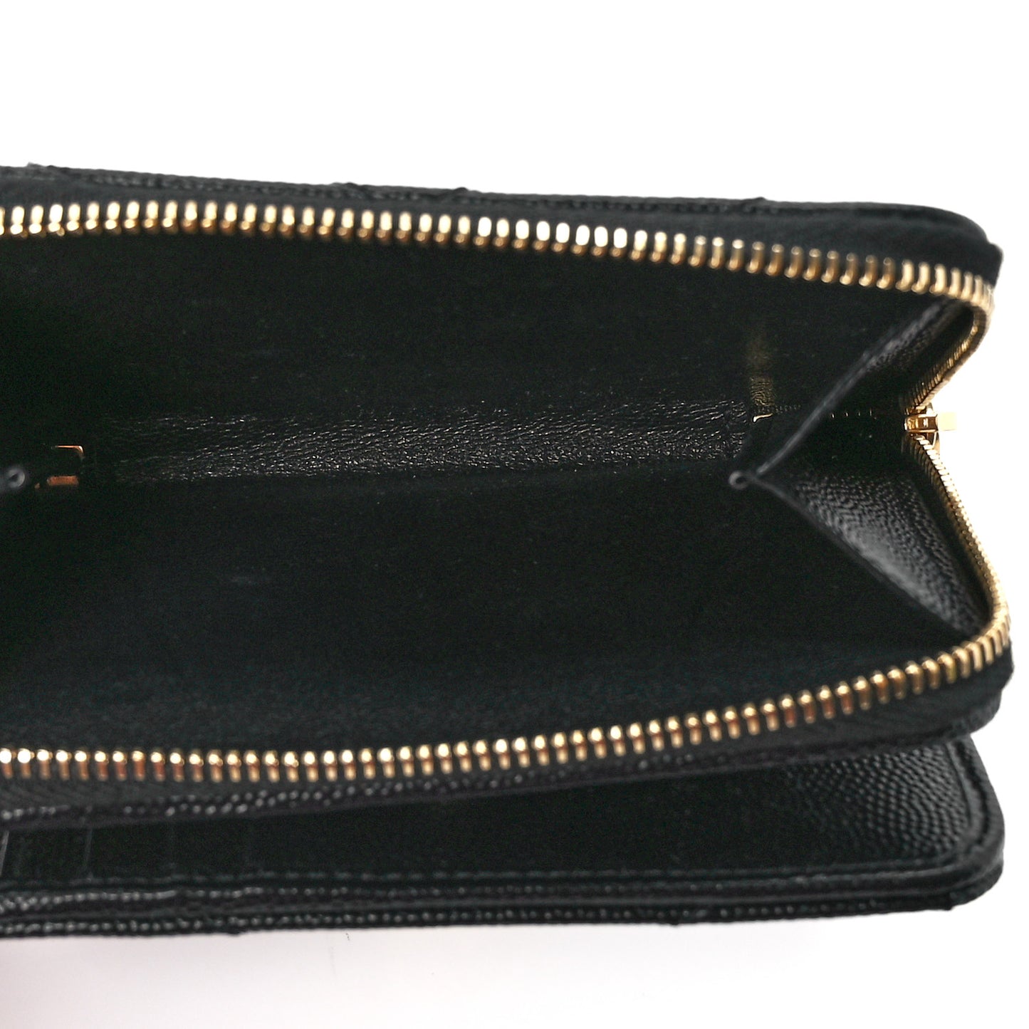 Grain De Poudre Matelasse Chevron Monogram Compact Zip Around Wallet Black