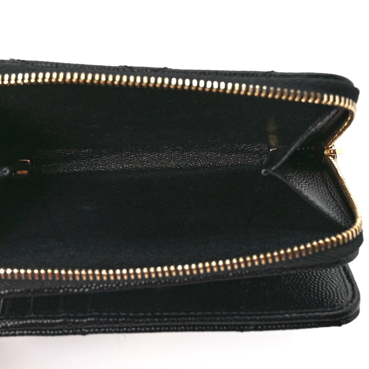 Saint Laurent Grain De Poudre Matelasse Chevron Monogram Compact Zip Around Wallet Black 5 of 12
