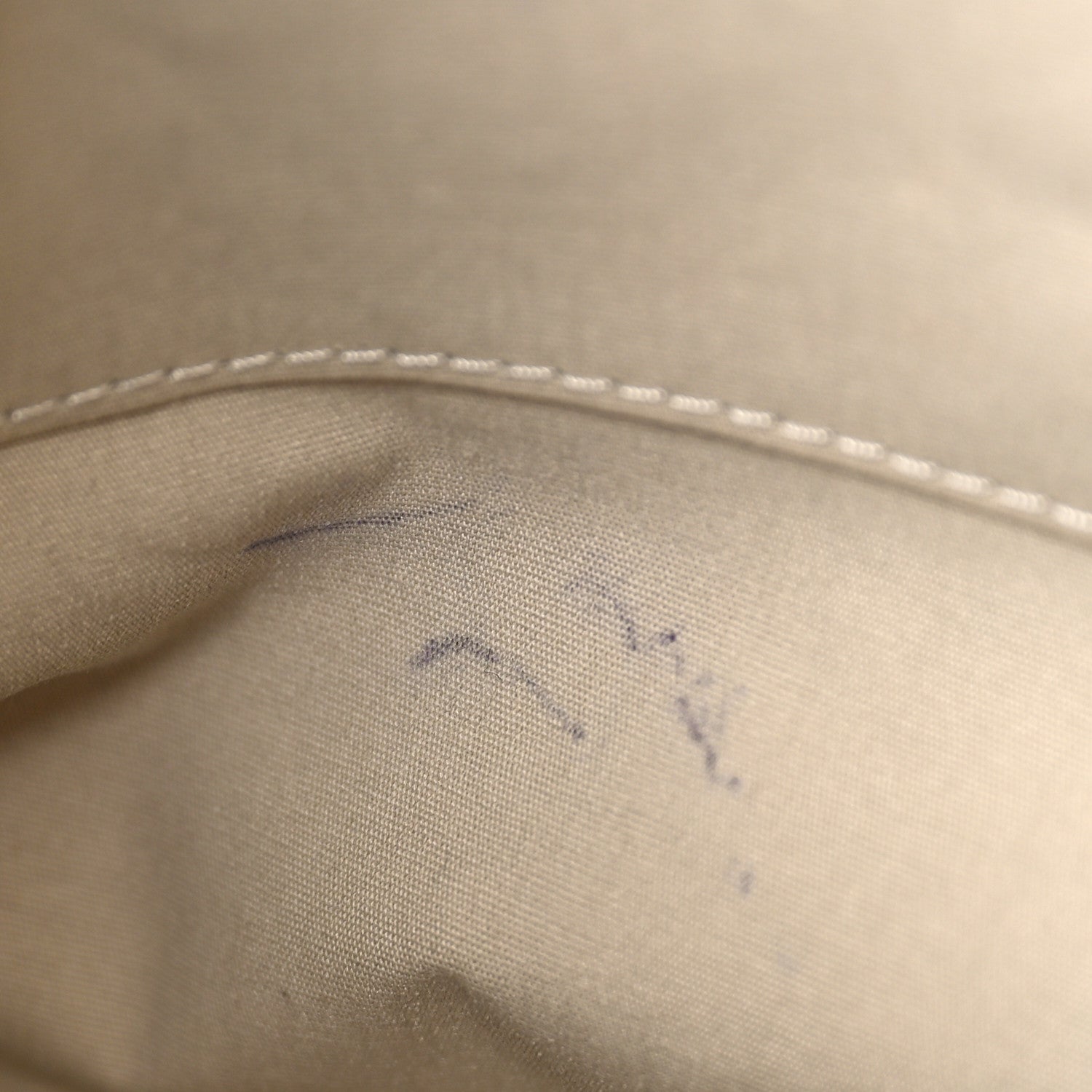 Louis Vuitton Mini Lin Monogram Besace Angele Platine 7 of 10