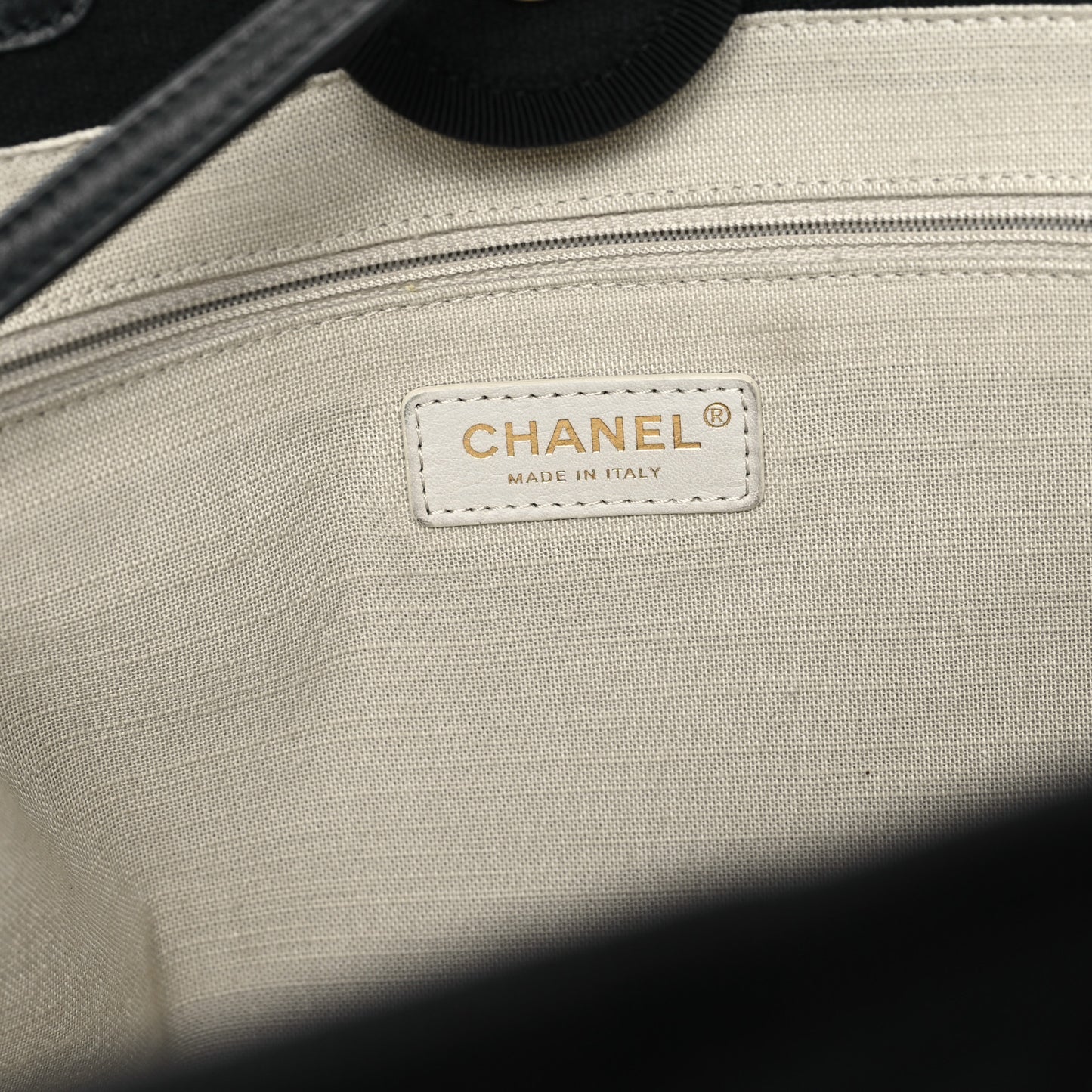 Mixed Fibers Small Deauville Tote Black