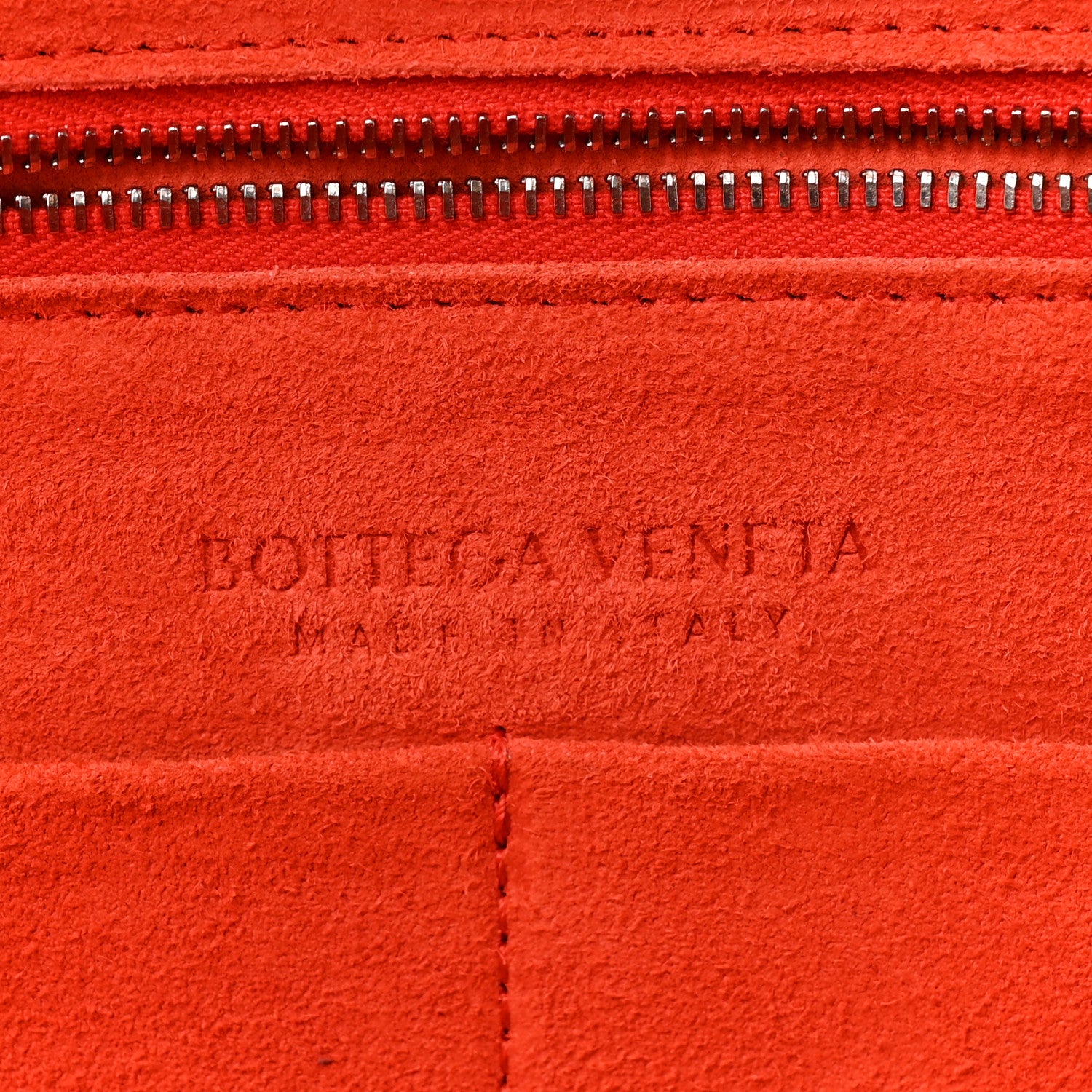 Bottega Veneta Calfskin Maxi Intrecciato XL Arco Nail Polish 5 of 14
