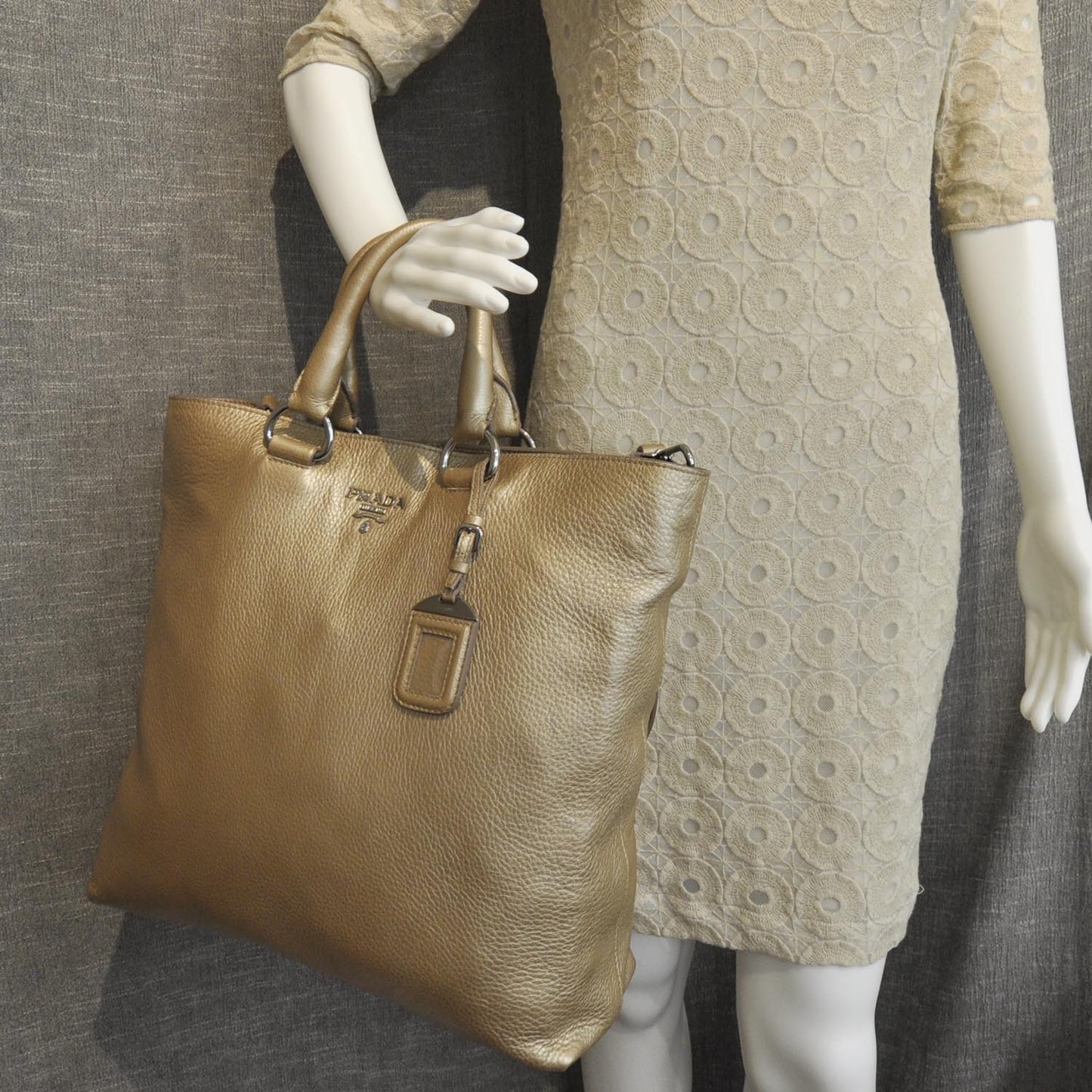 Vitello Daino Tote Blond Mordore