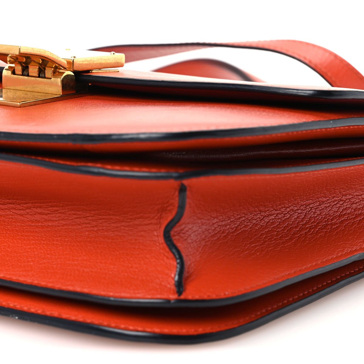 Goatskin Medium Classic Box Flap Bag Cinnamon