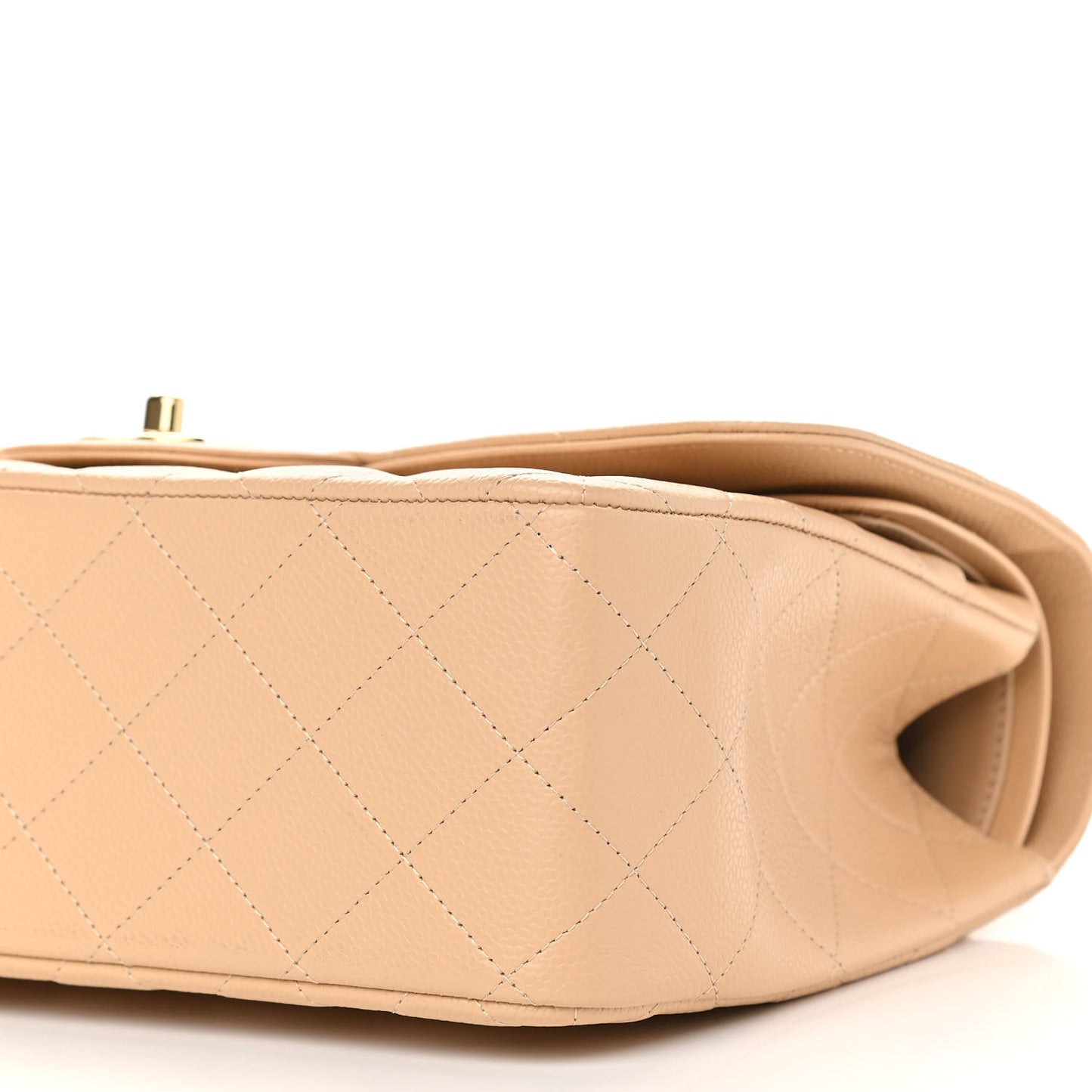 Caviar Quilted Jumbo Double Flap Beige Clair