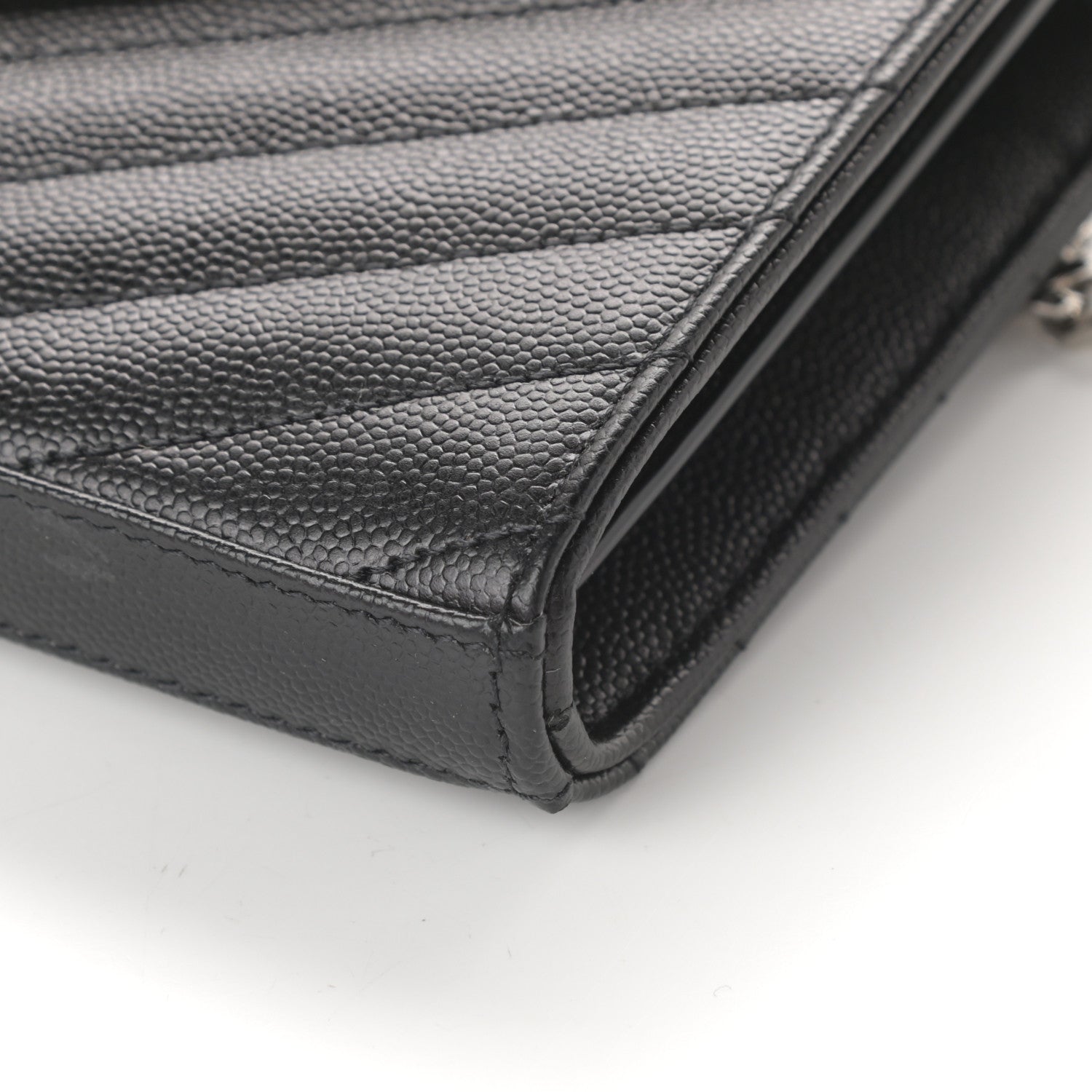 Saint Laurent Grain De Poudre Matelasse Chevron Monogram Chain Wallet Black 8 of 10