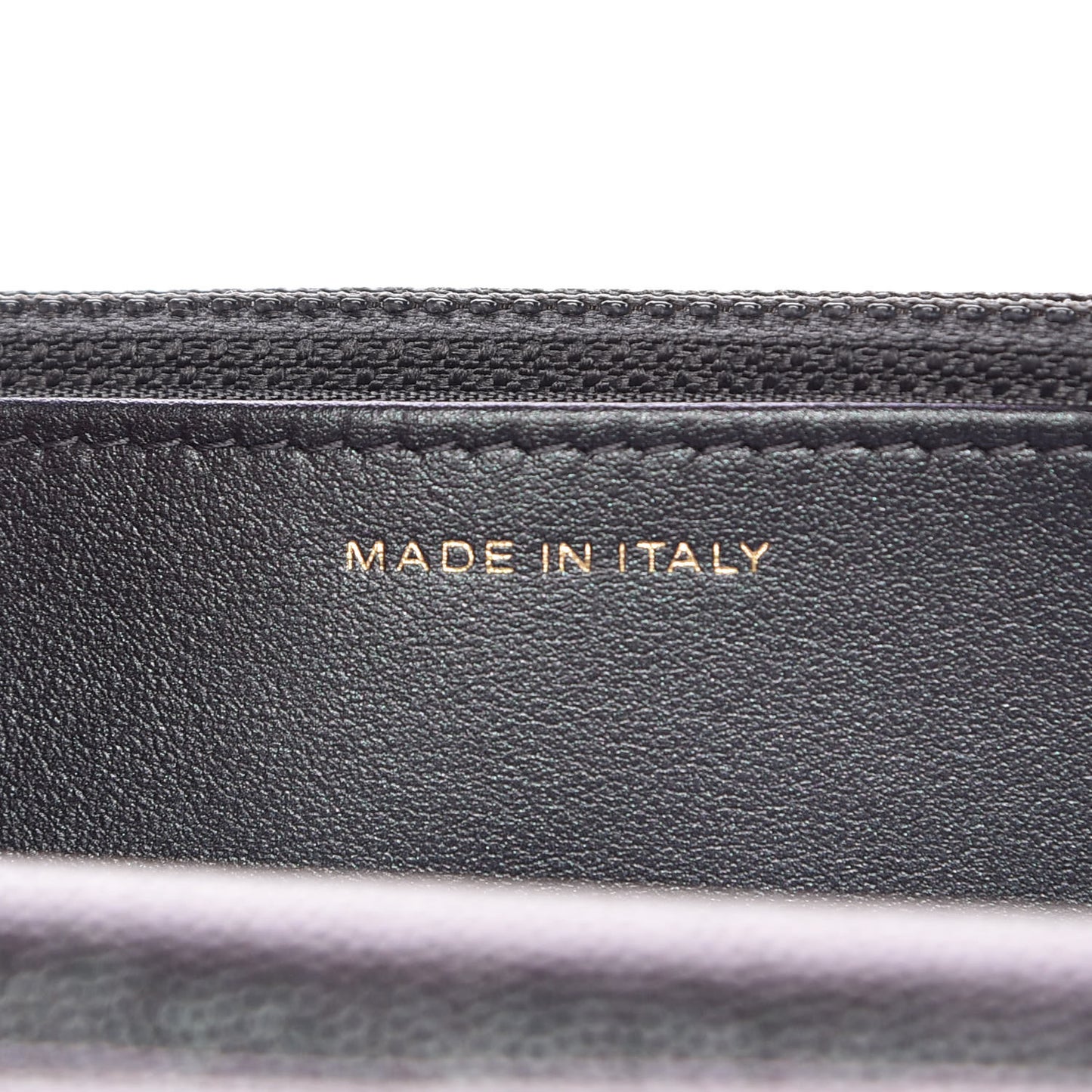 Iridescent Caviar Quilted Wallet On Chain WOC Black