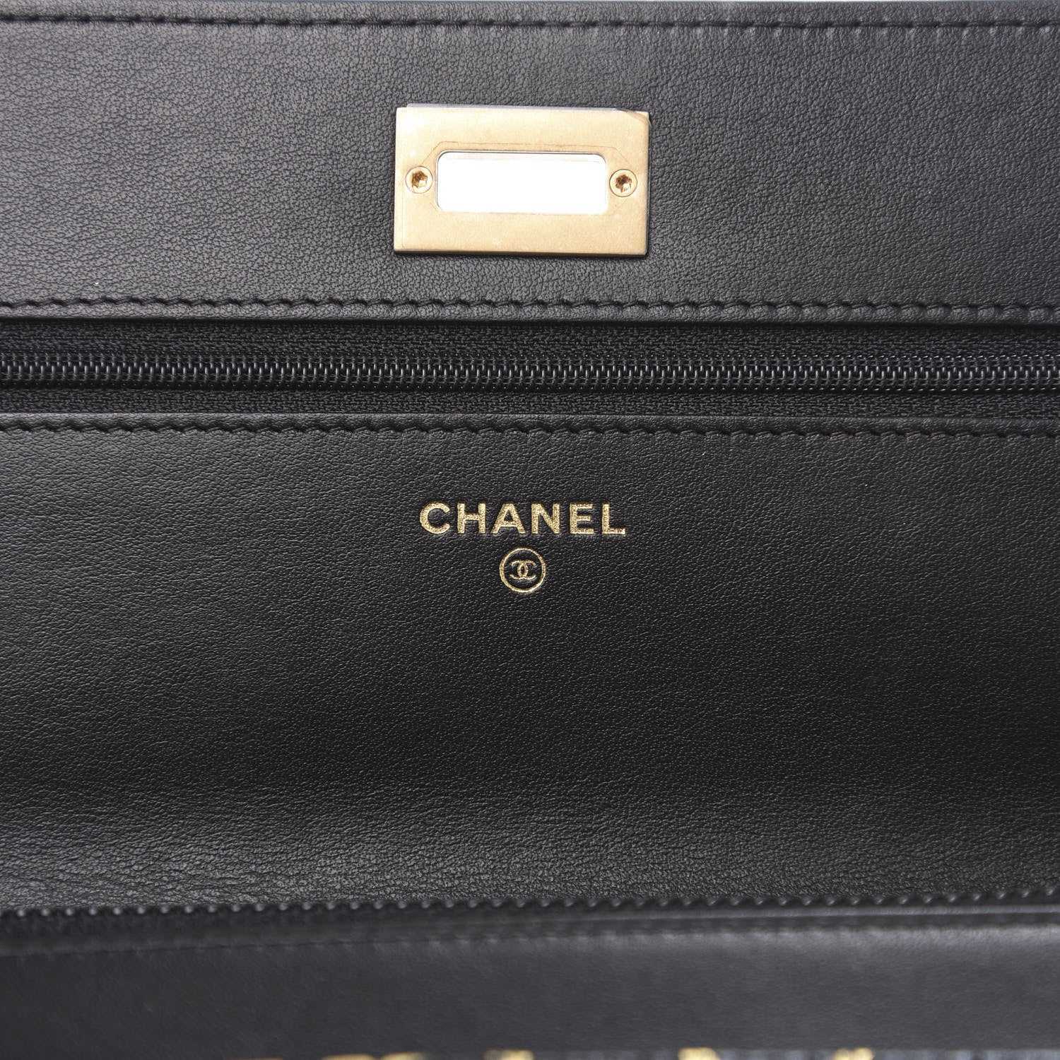 Chanel Calfskin Crocodile Embossed Graffiti 2.55 Cocodile Reissue Wallet On Chain WOC Black Gold 17 of 22