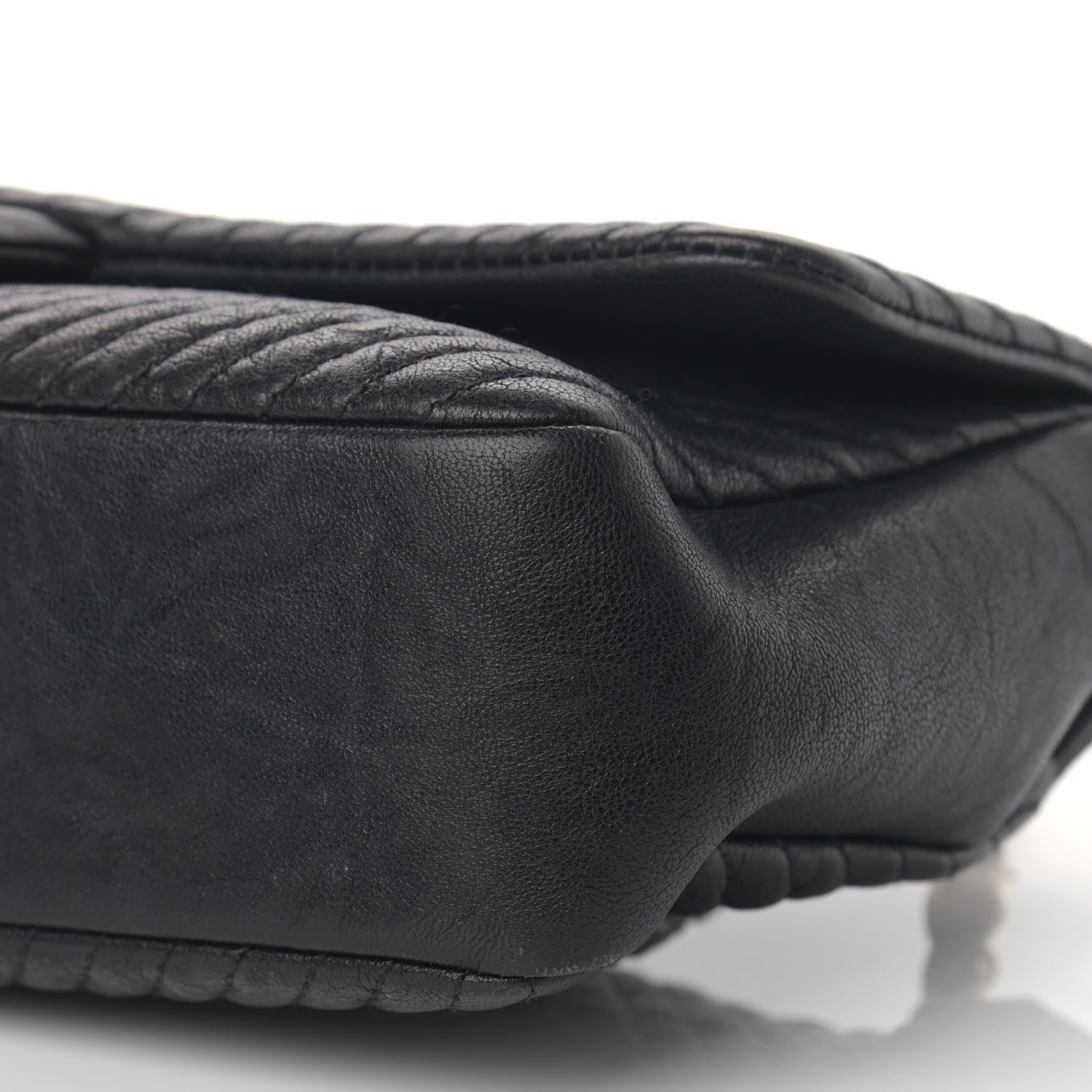 Chanel Wrinkled Lambskin Chevron Quilted Medium Surpique Flap Black 10 of 12