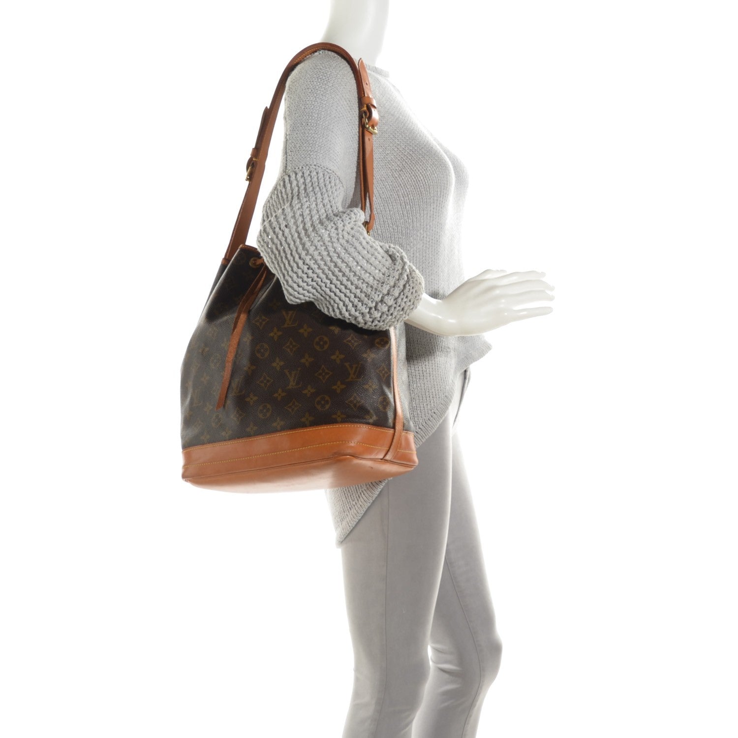 Louis Vuitton Monogram Noe 2 of 7