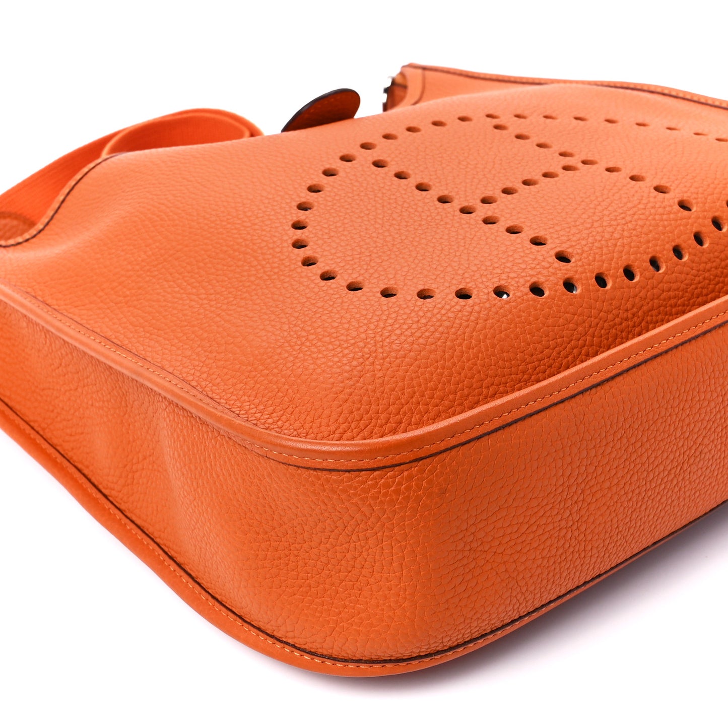 Taurillon Clemence Evelyne PM Orange