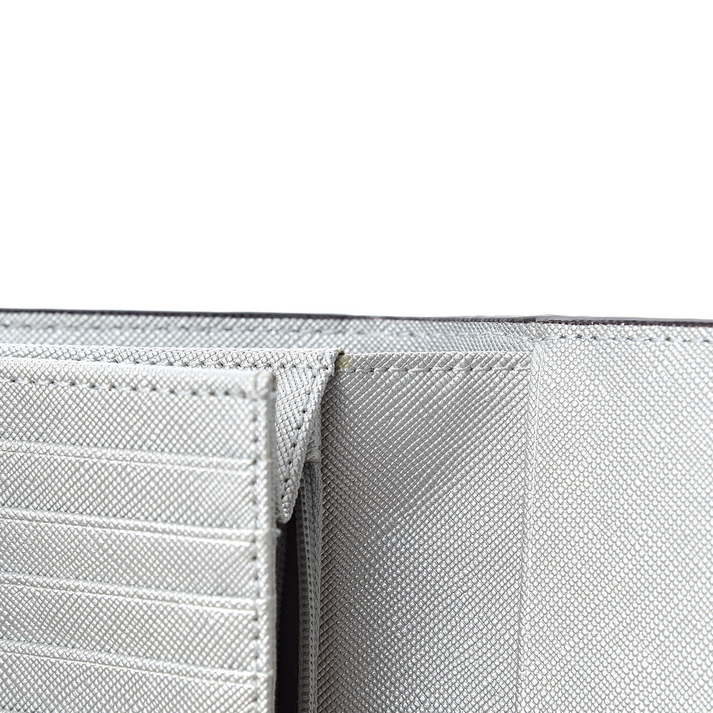 Metallic Visetos Rabbit Tri-Fold Wallet Silver