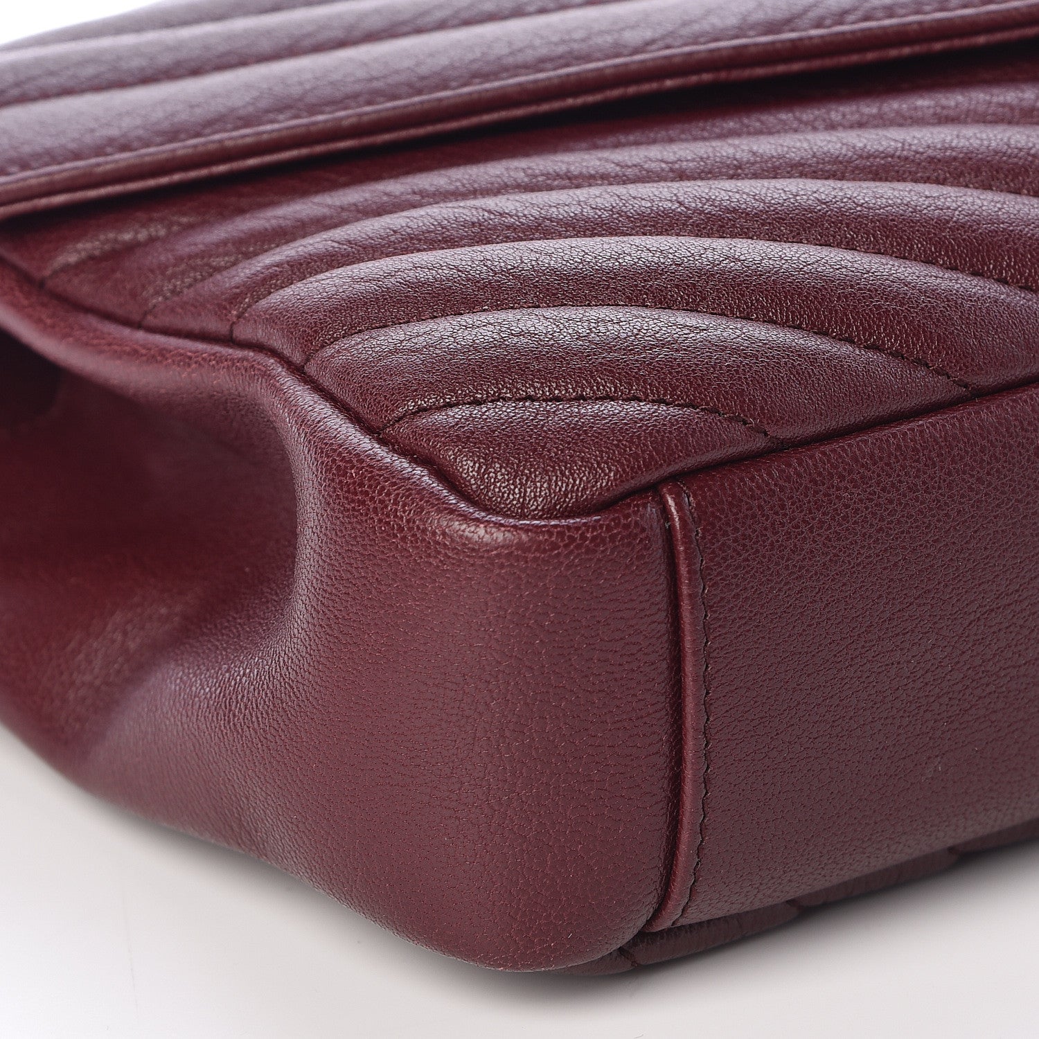 Saint Laurent Sheepskin Matelasse Chevron Medium College Bag Rouge Legion 9 of 11