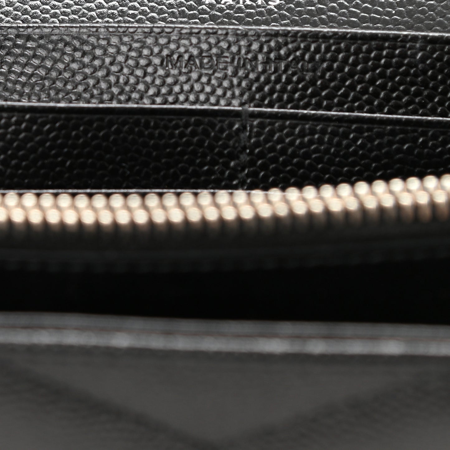 Grain De Poudre Matelasse Chevron Monogram Chain Wallet Black