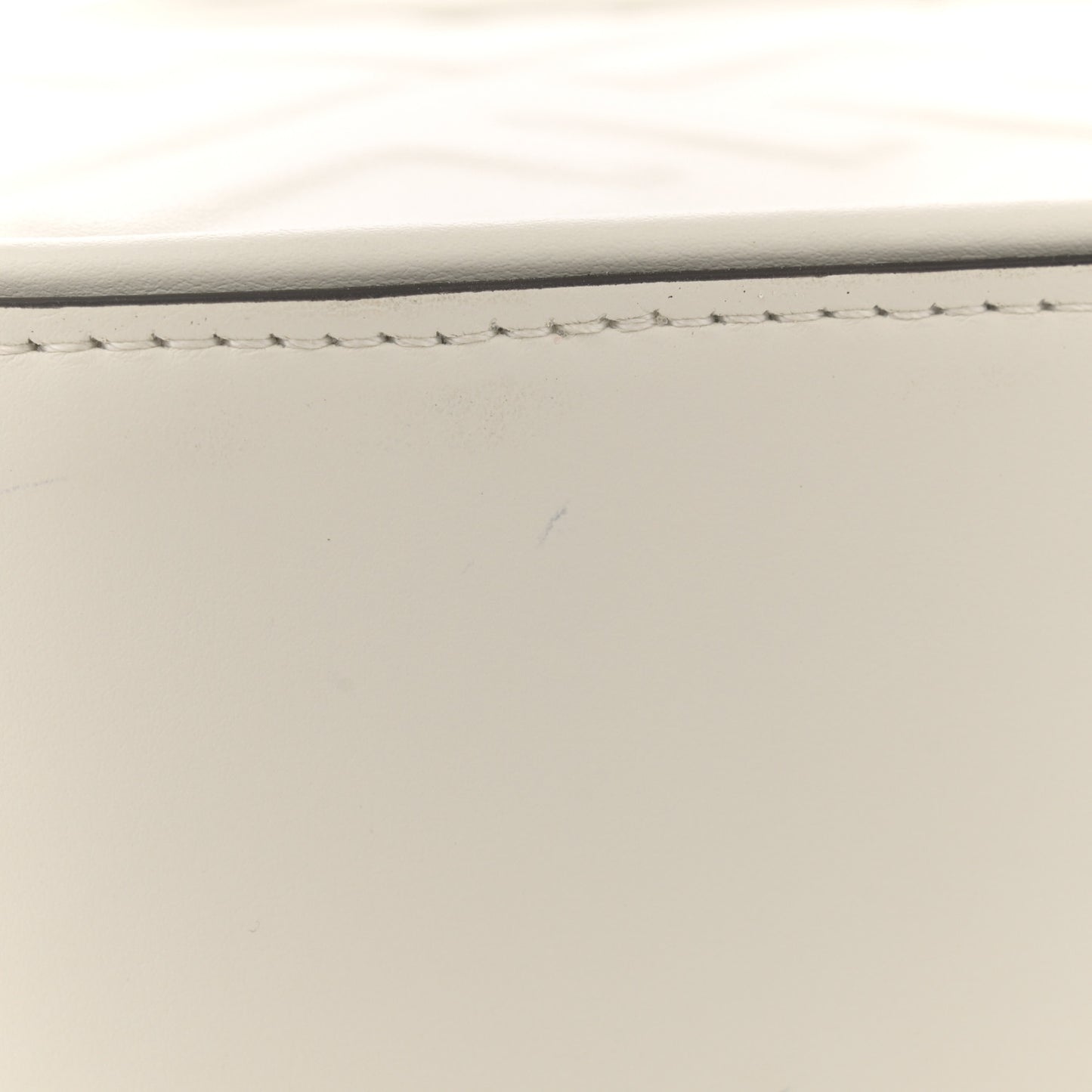 Vitello Epoque FF Embossed Camera Case White