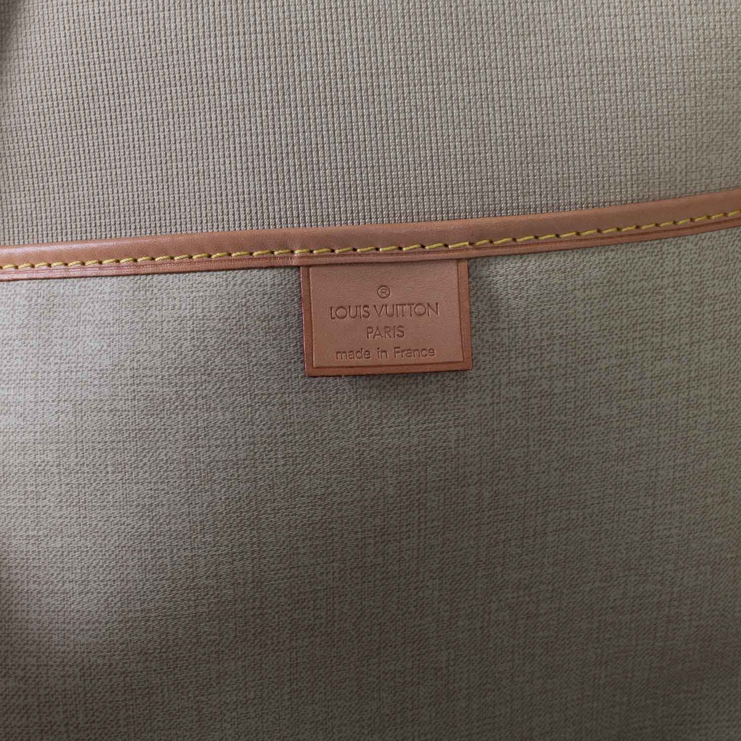 Louis Vuitton Monogram Excursion Shoe Bag 7 of 9