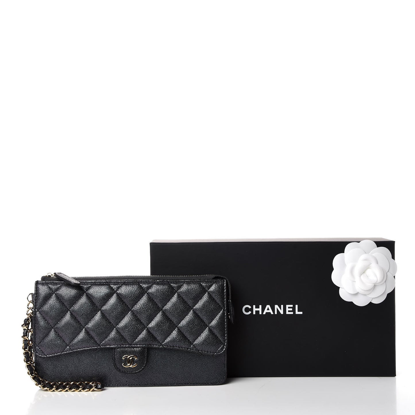 Iridescent Caviar Quilted Classic Pouch With Handle Black